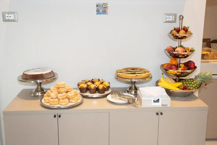 Food and drinks in Odissea Residence e Rooms