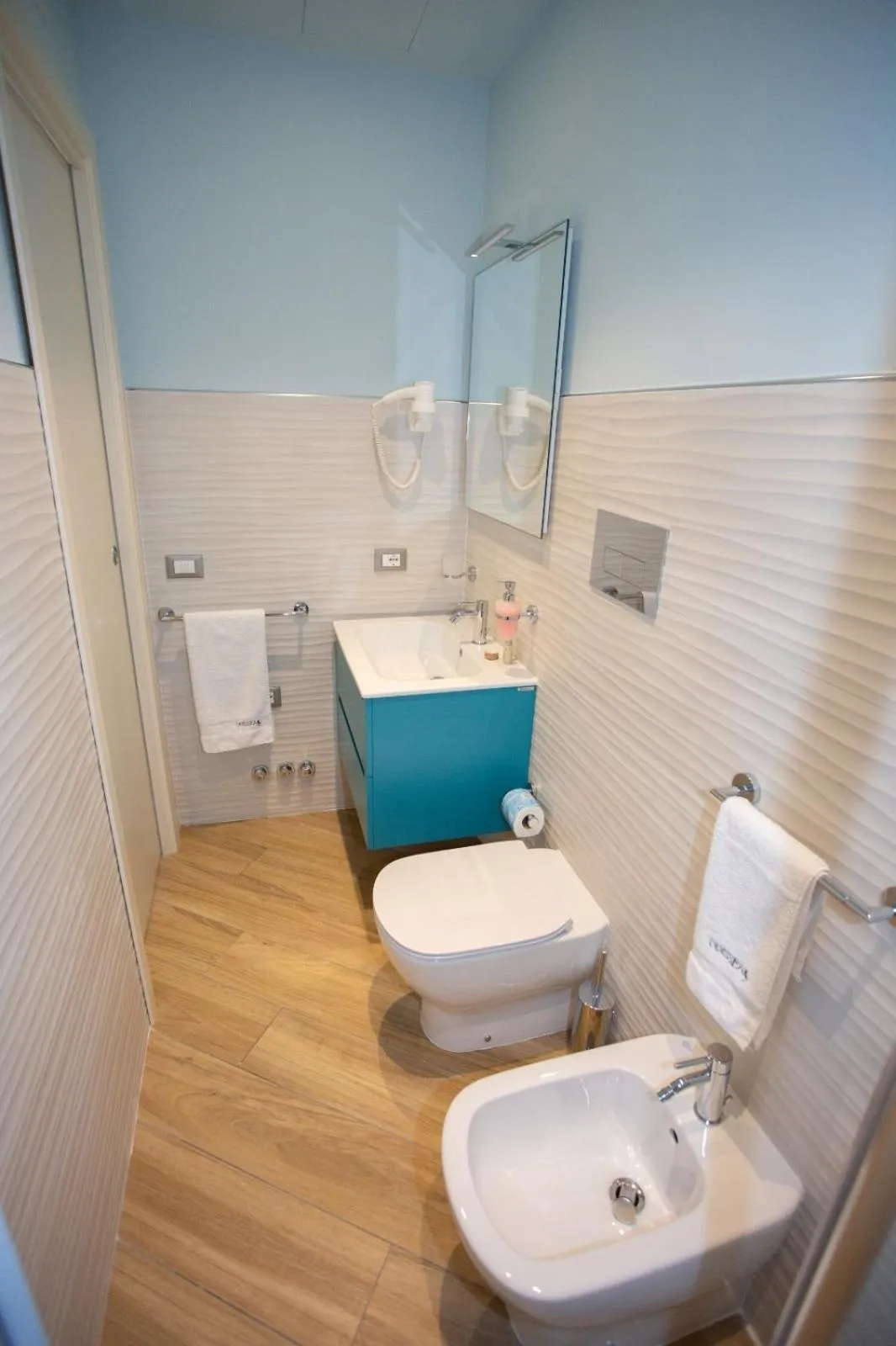 Quadruple Room with Private Bathroom in Odissea Residence e Rooms