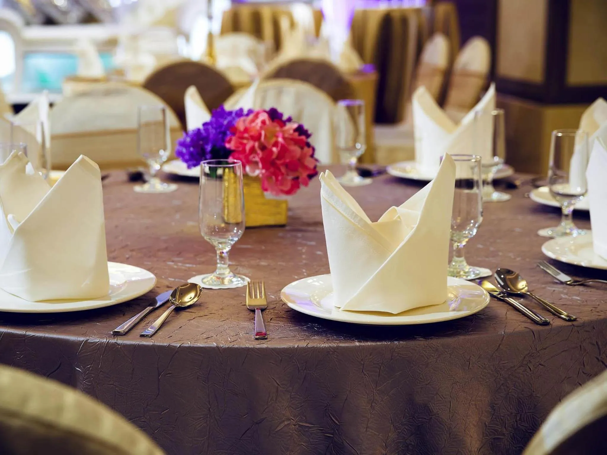 wedding in Grand Mercure Singapore Roxy