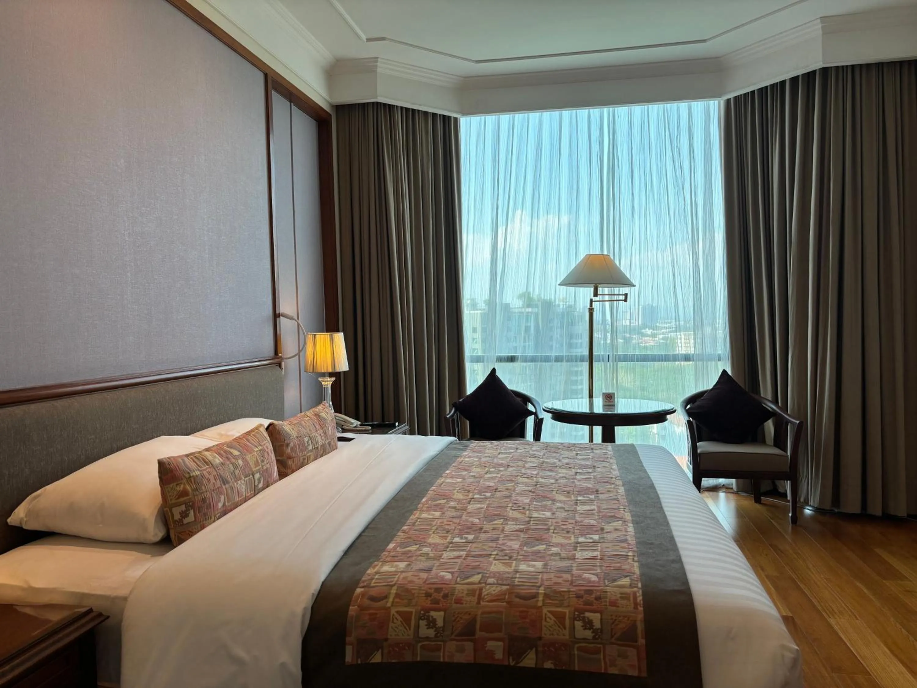 Bedroom, Bed in The Empress Hotel