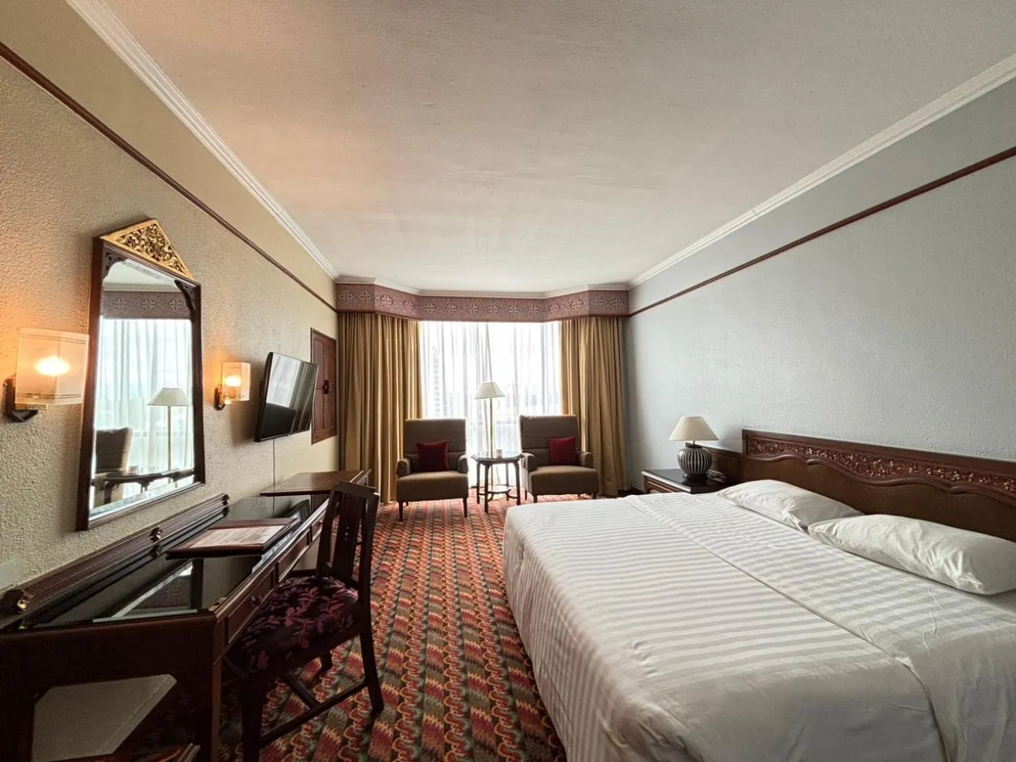 Bedroom, Bed in The Empress Hotel