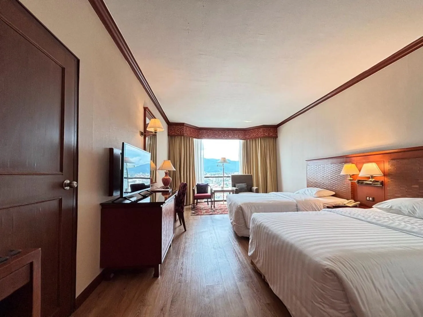 Bedroom, Bed in The Empress Hotel