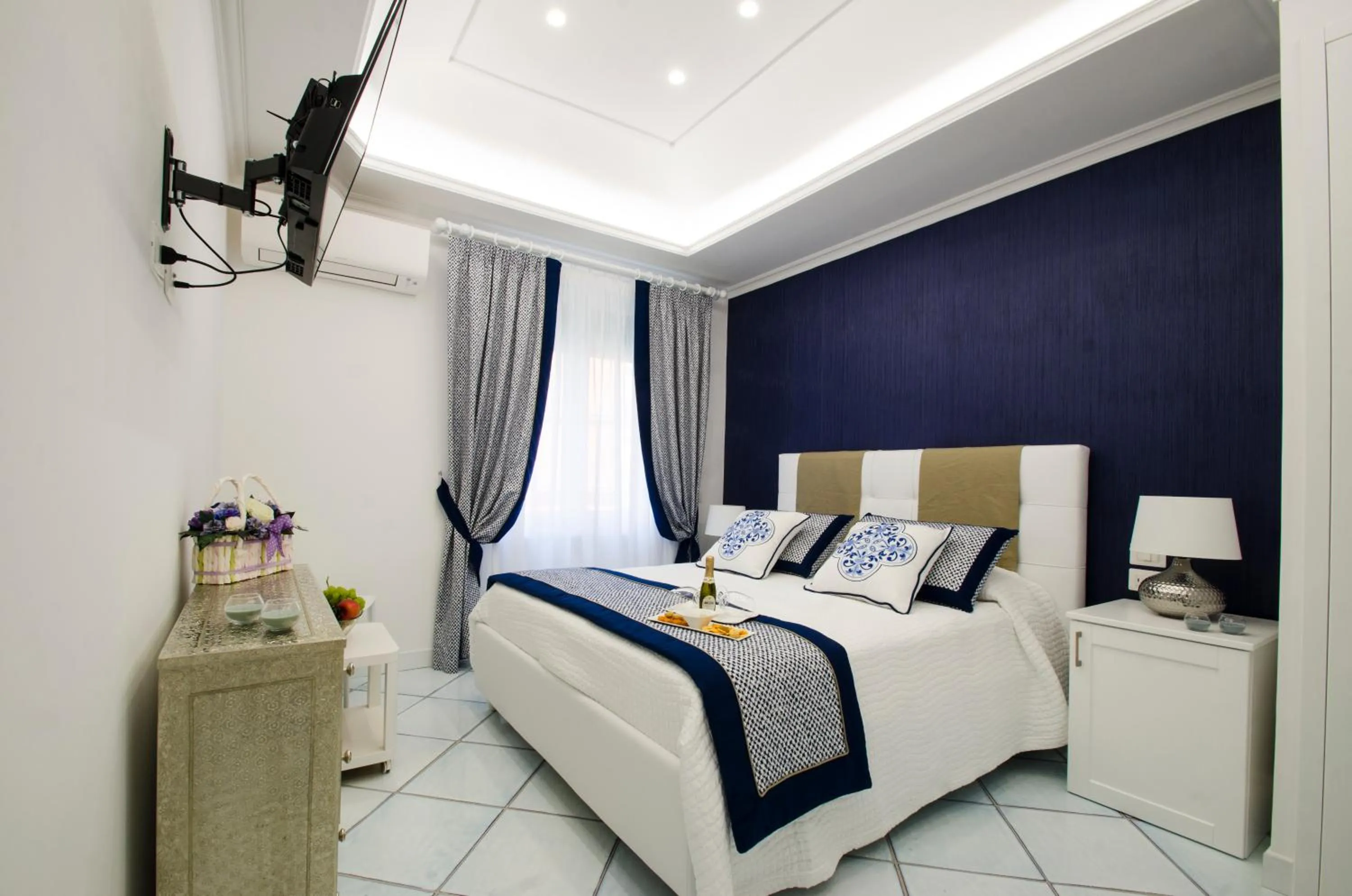 Photo of the whole room, Bed in B&B Maiori Luxury