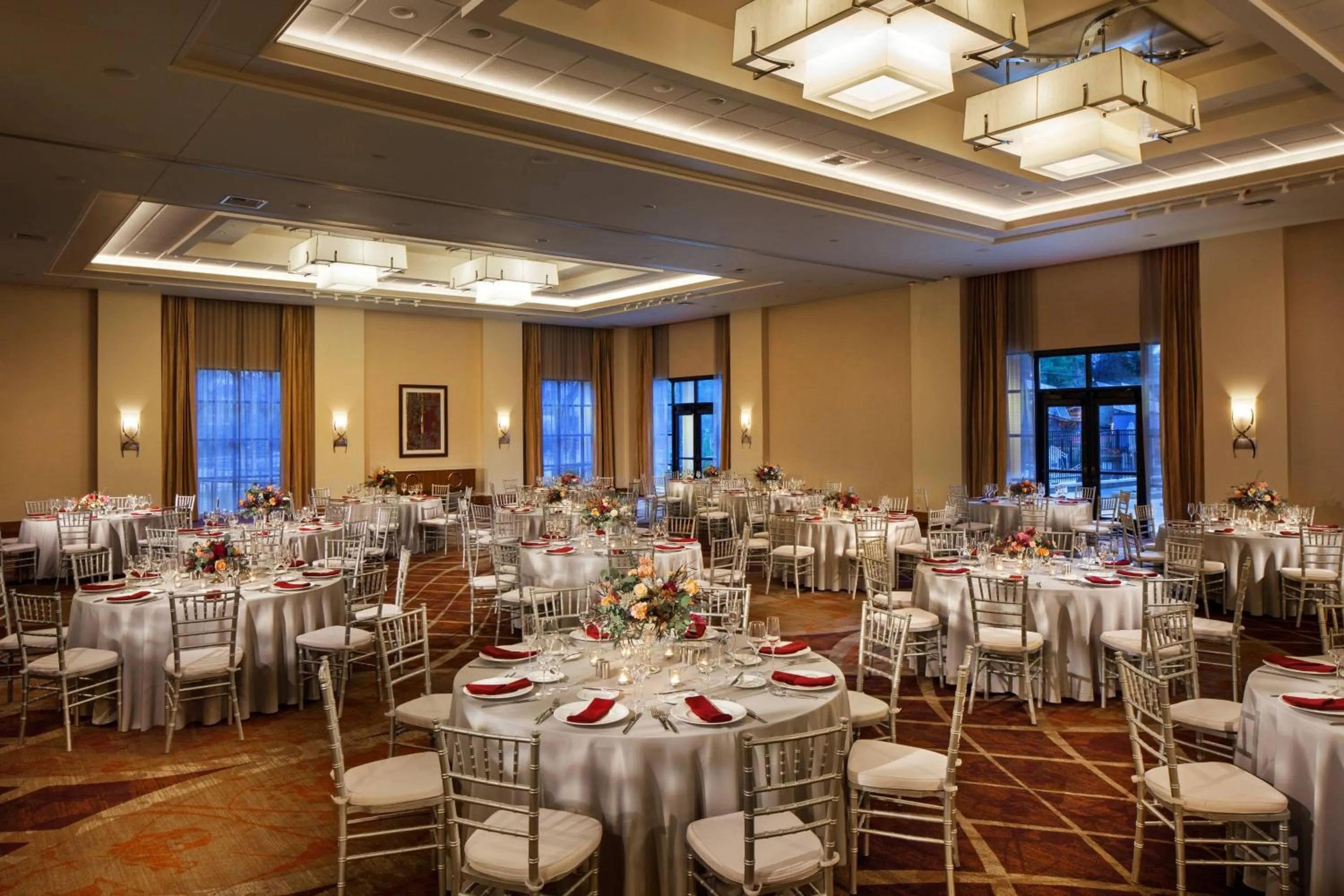Meeting/conference room in Sheraton Redding Hotel at the Sundial Bridge