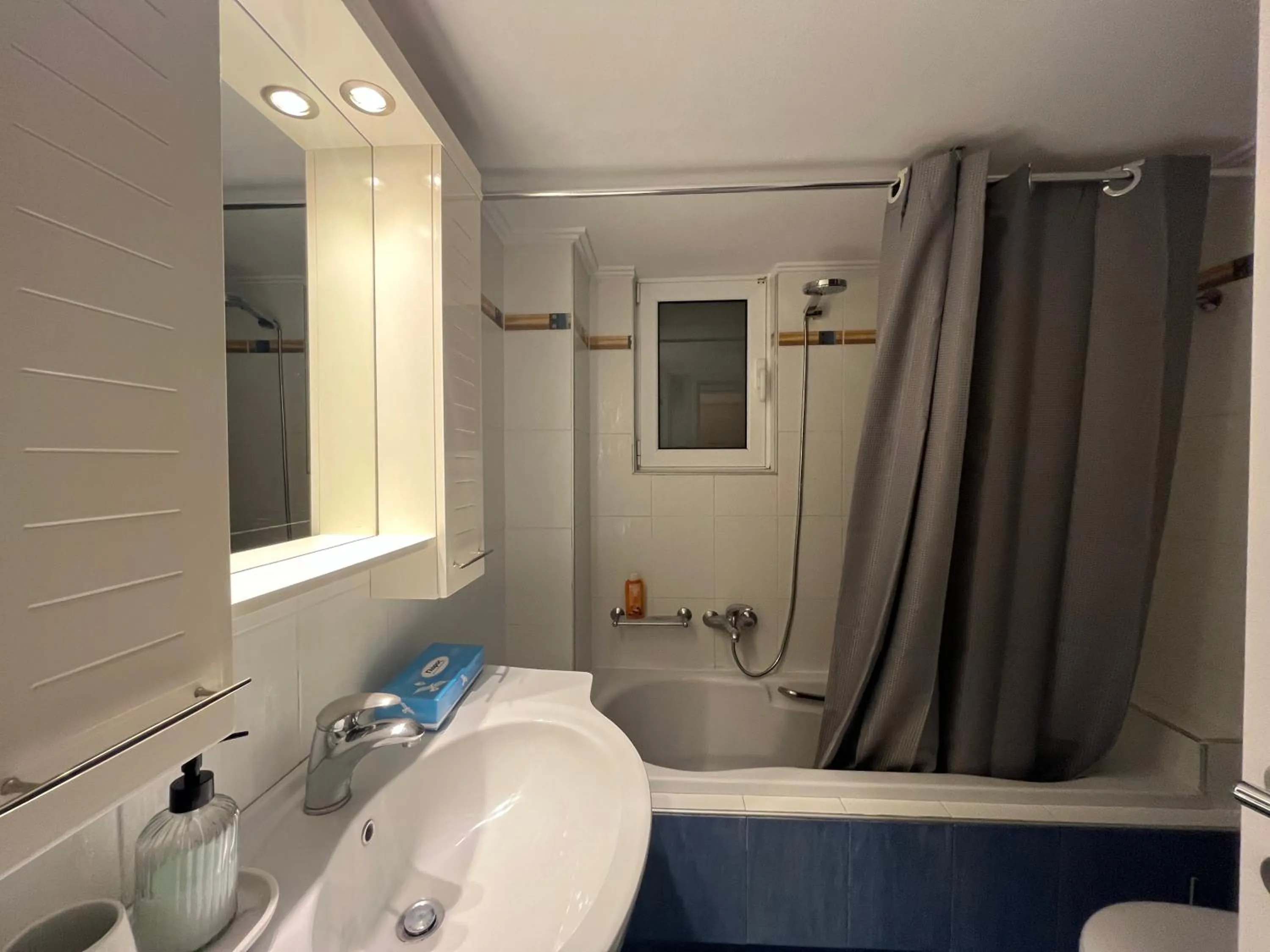 Bathroom in Hector Apartment Airport by Airstay
