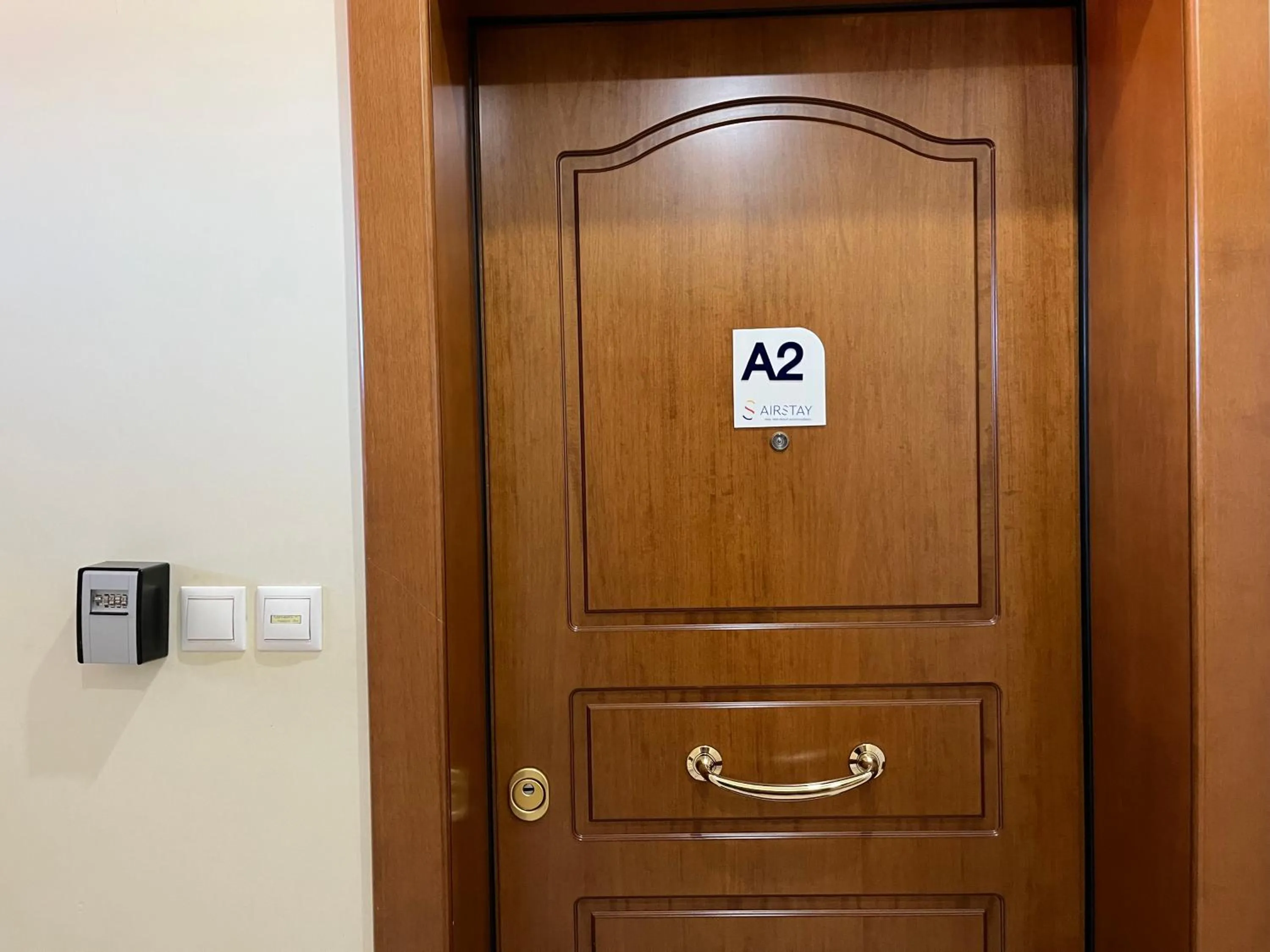 Facade/entrance in Hector Apartment Airport by Airstay