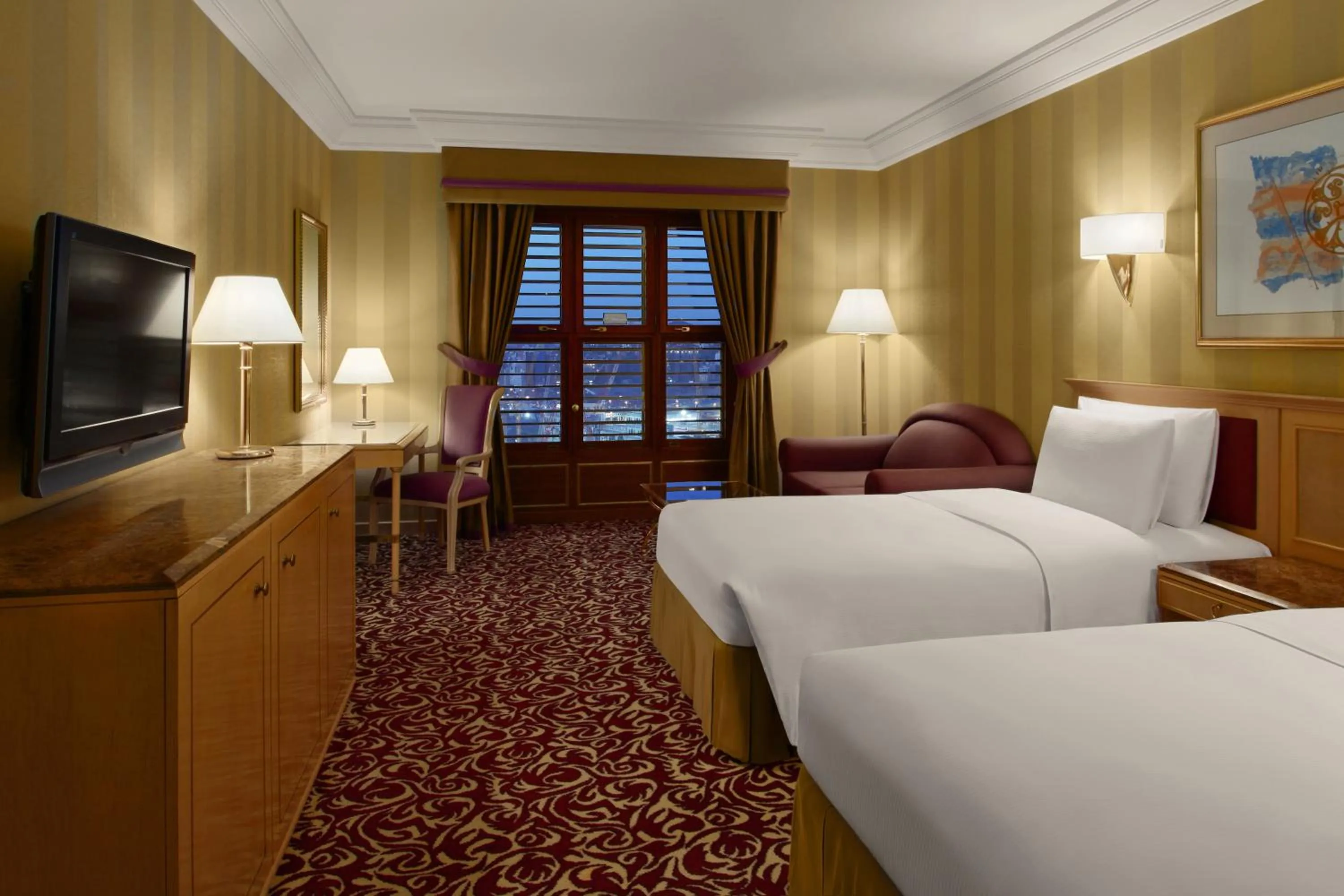 Bed in Makkah Towers