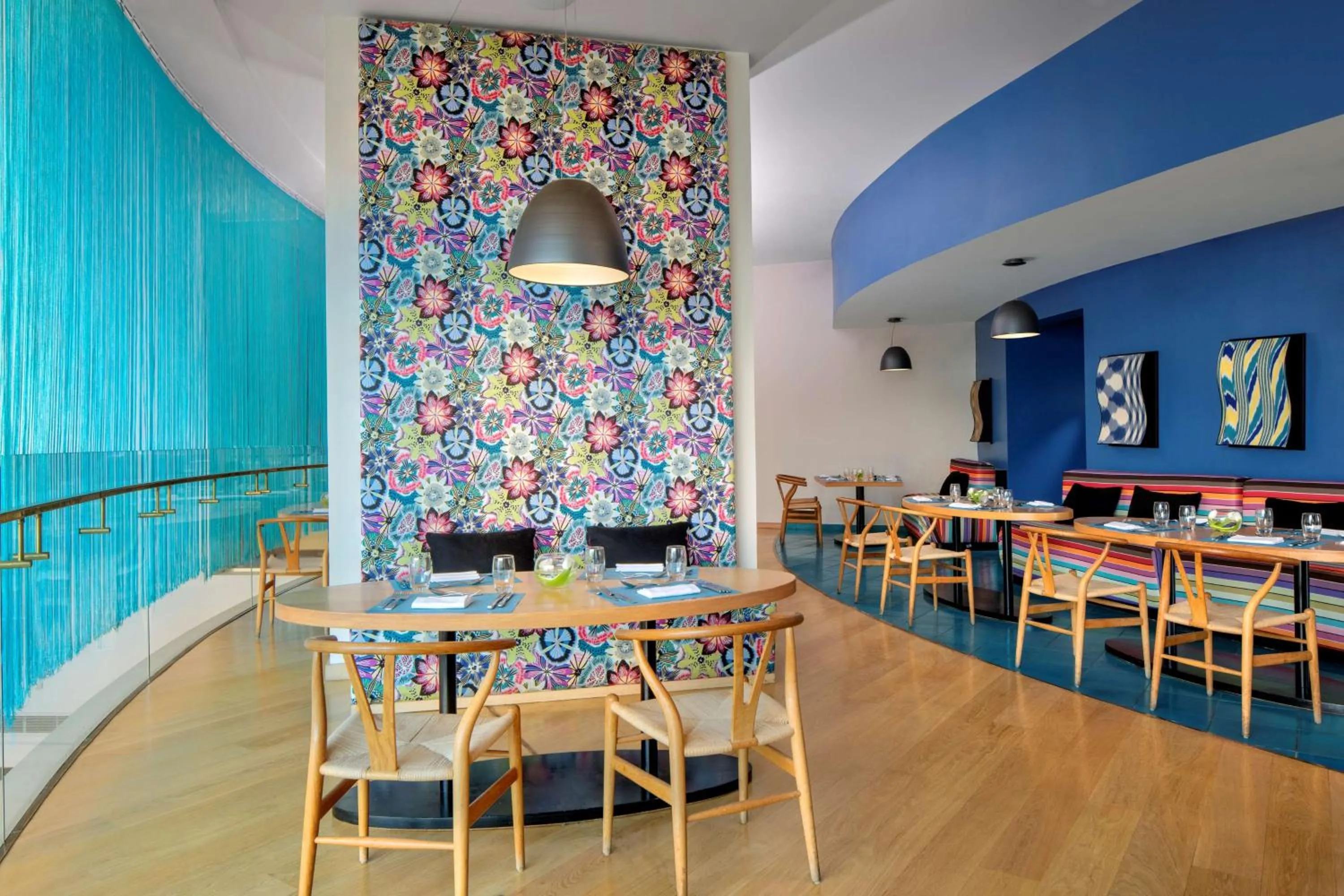 Restaurant/places to eat in Symphony Style Hotel Kuwait