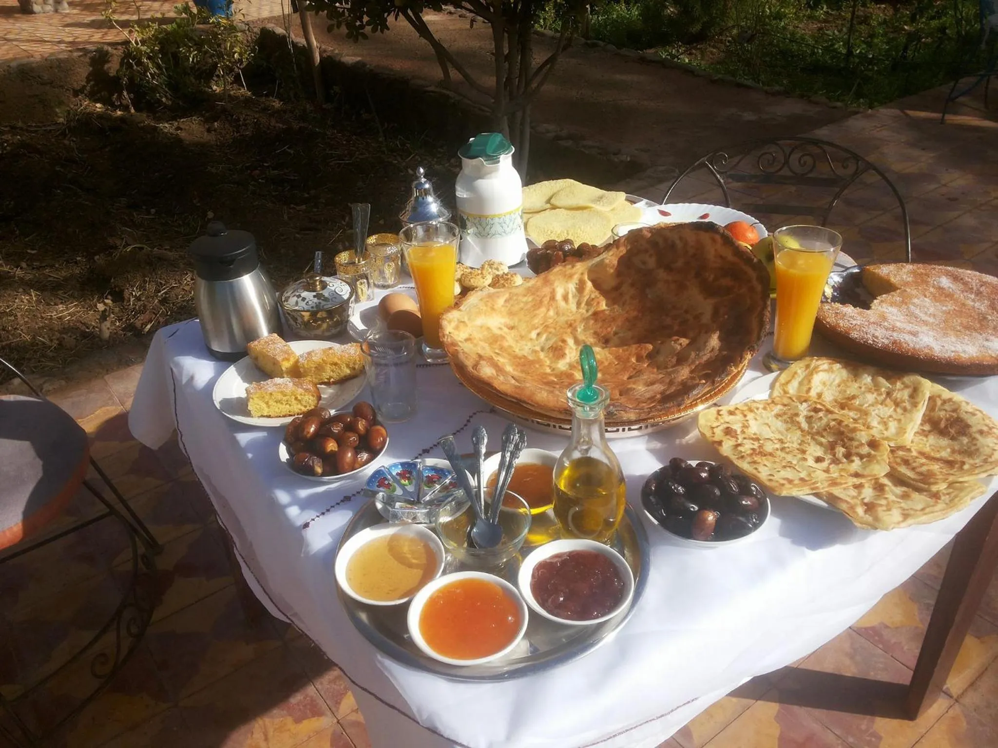 Food in Bassatine Skoura