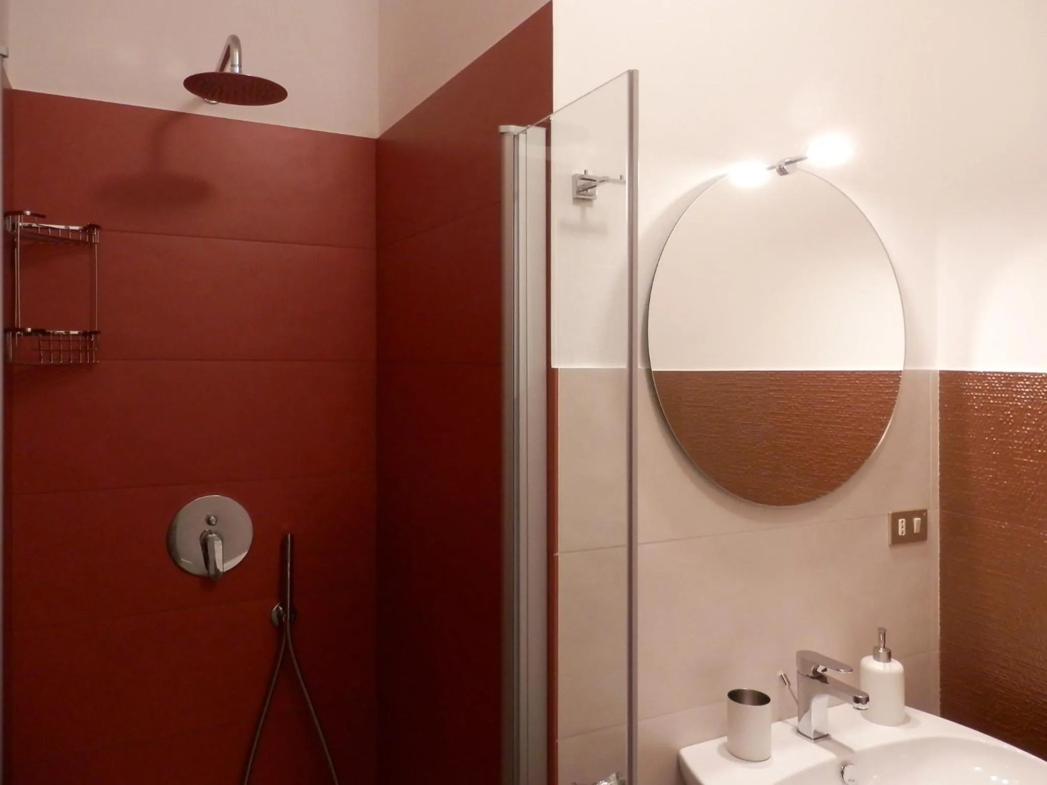 Shower in Corsaro B&B