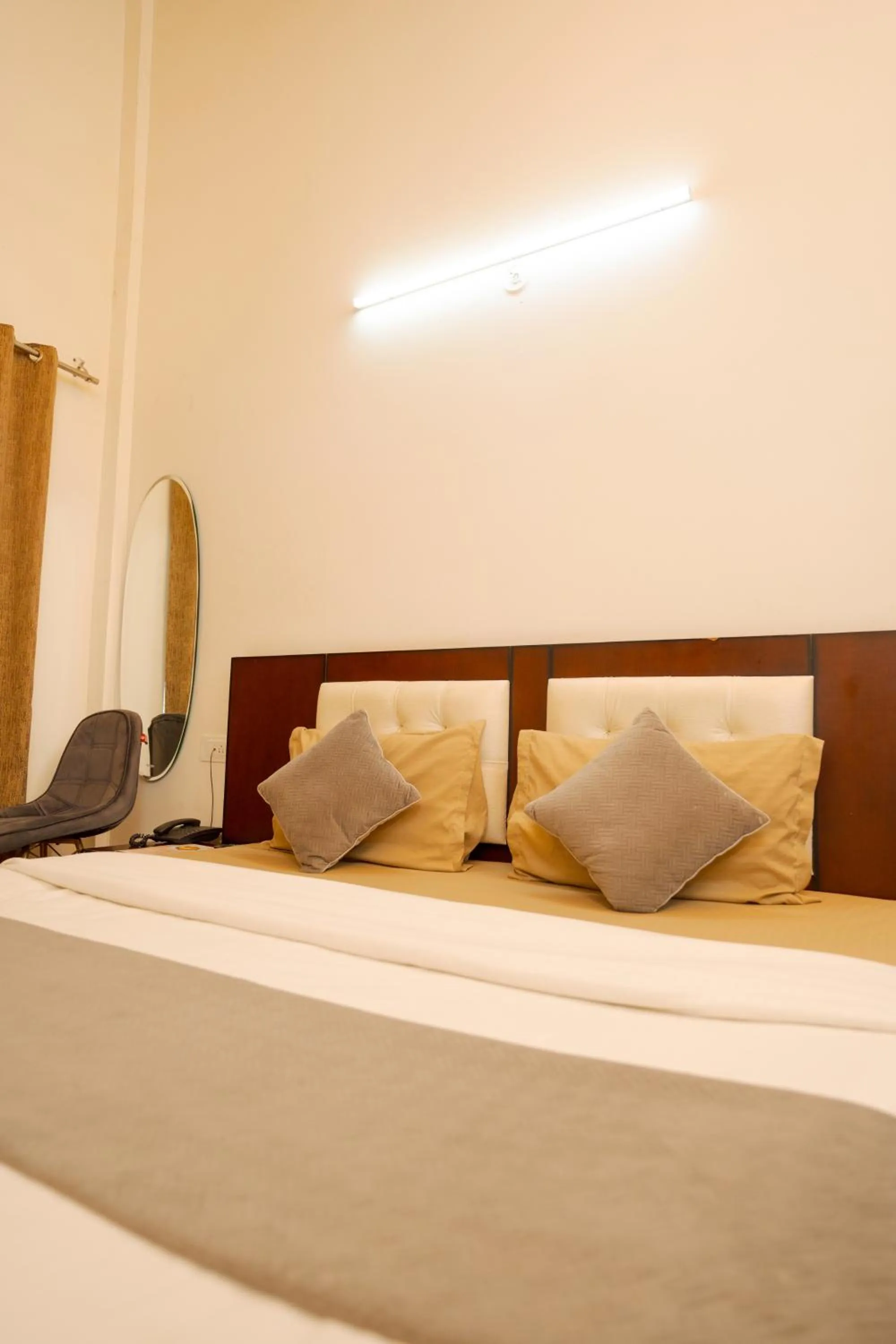 Bed in Cottages @ Village