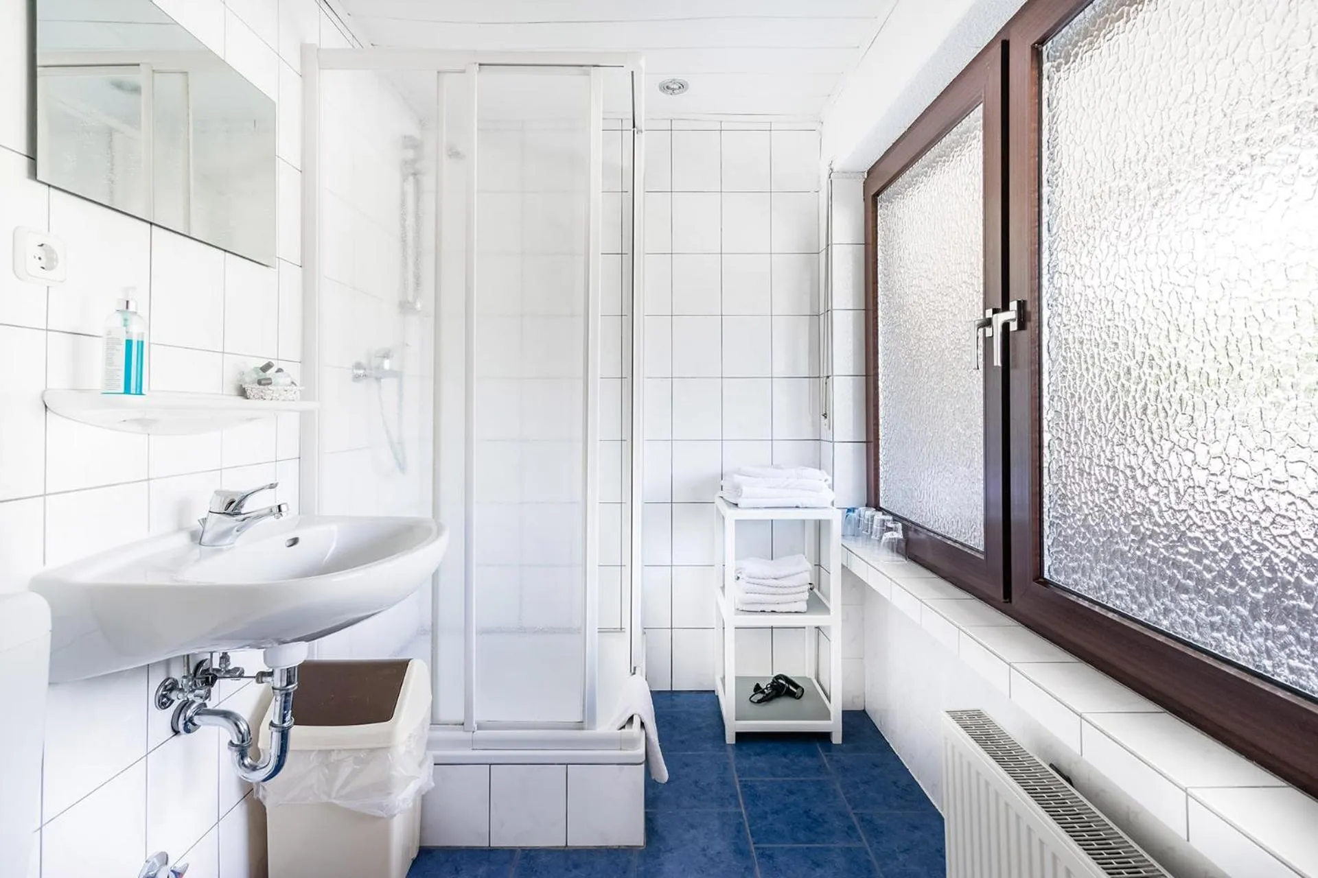 Shower in Hotel an der Nordschleife