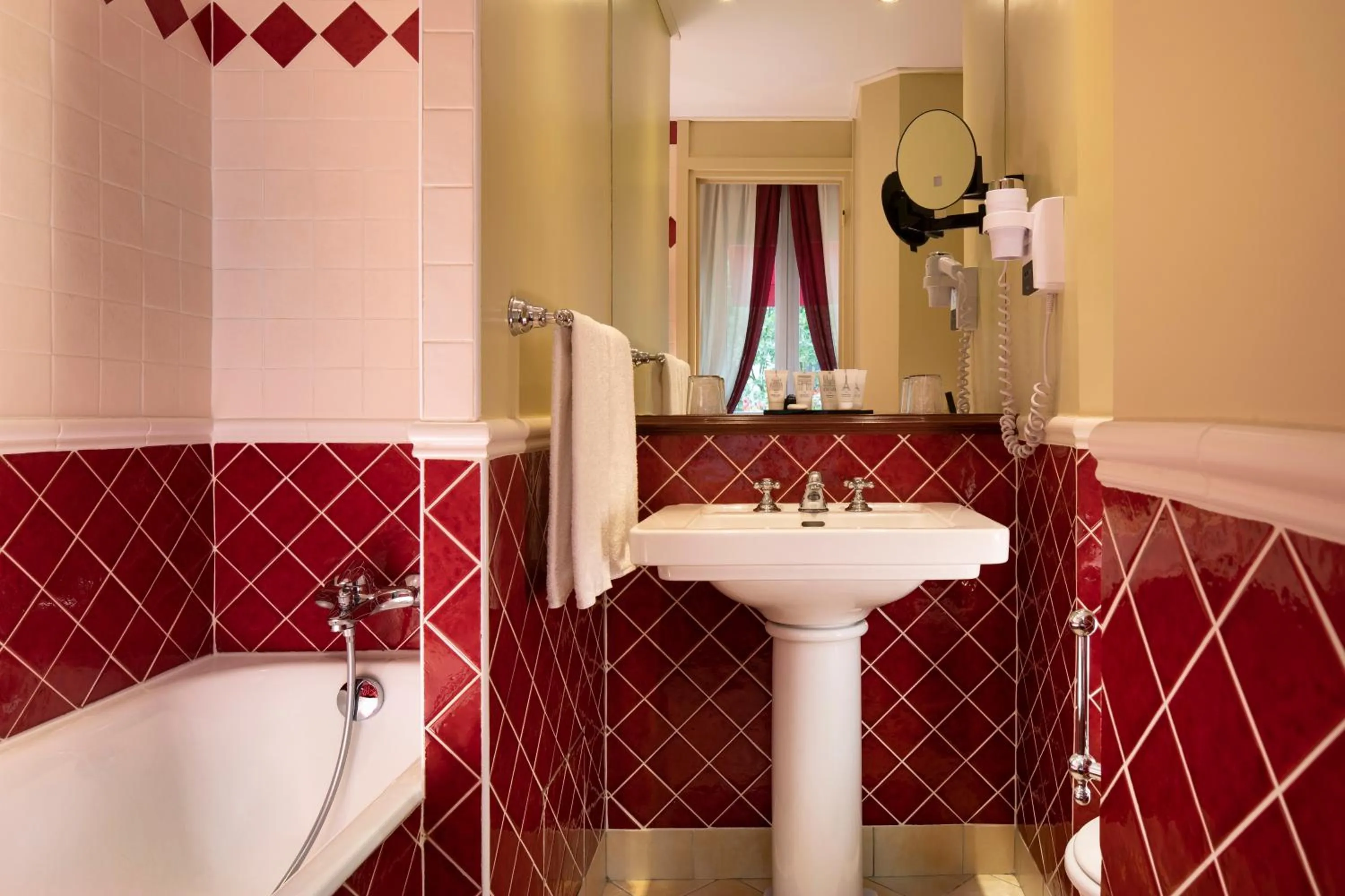 Bathroom in Hotel Britannique