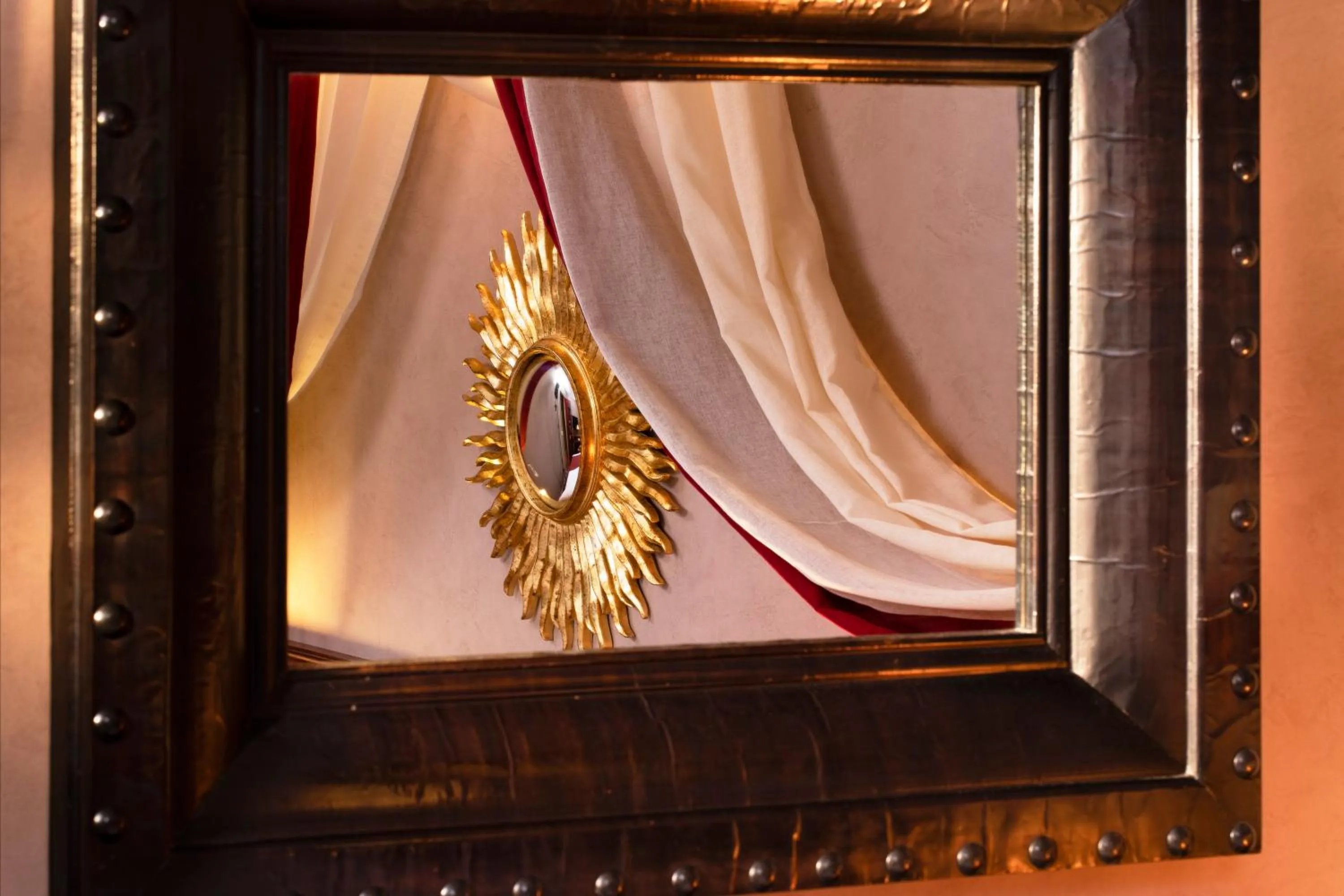 Decorative detail in Hotel Britannique