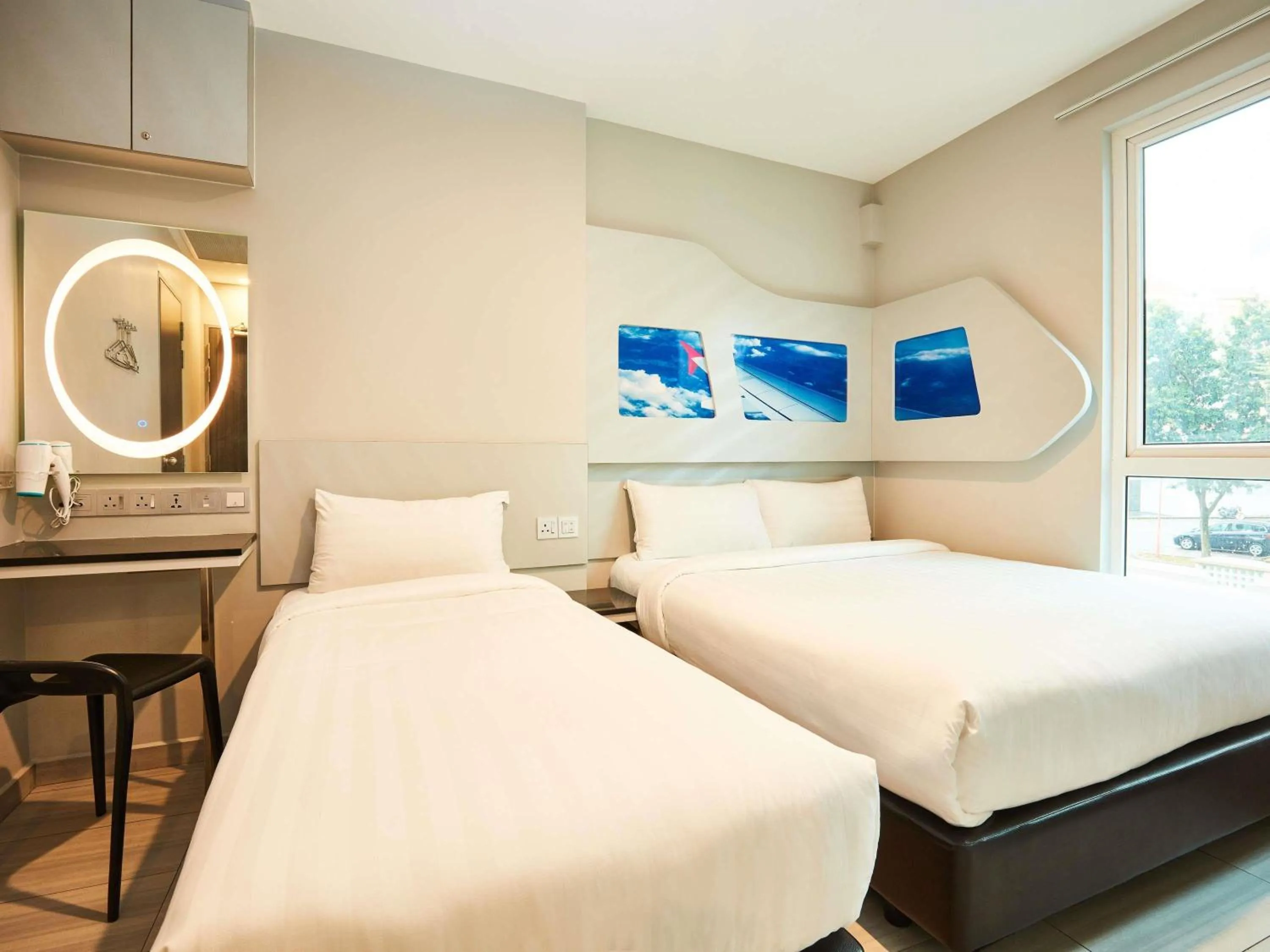 Bedroom, Bed in ibis budget Singapore Selegie