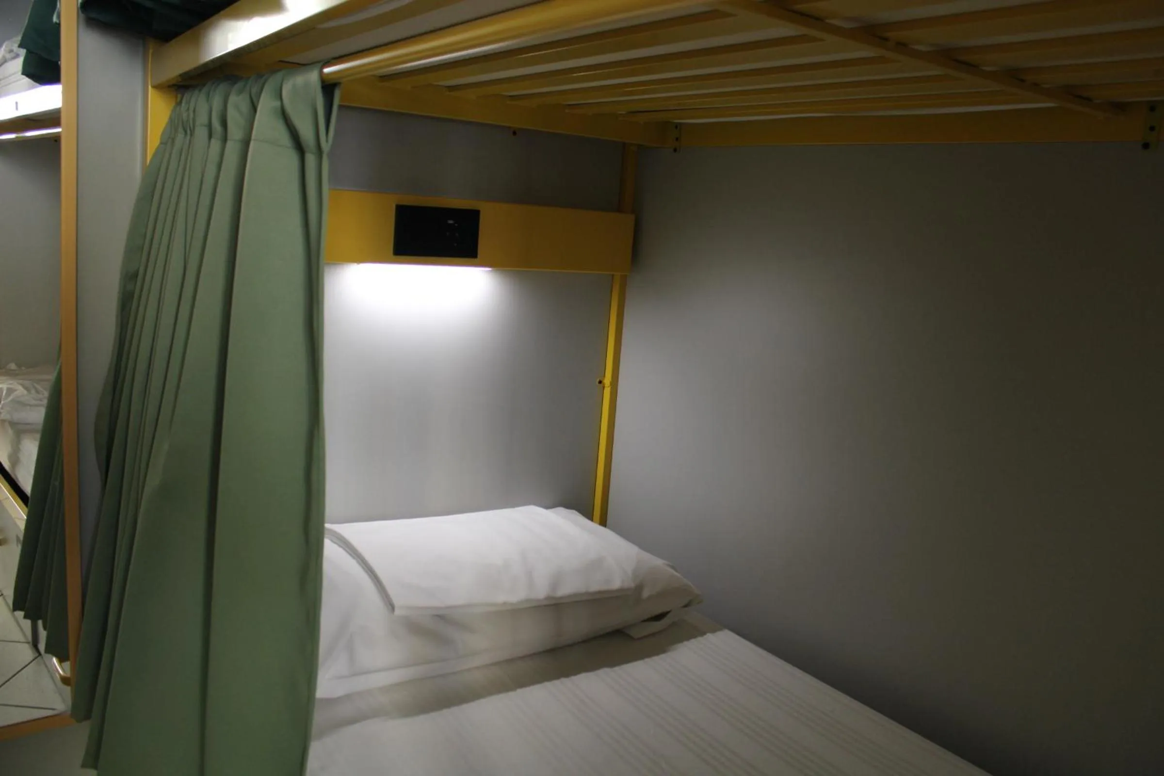 bunk bed, Bed in Roma Scout Center