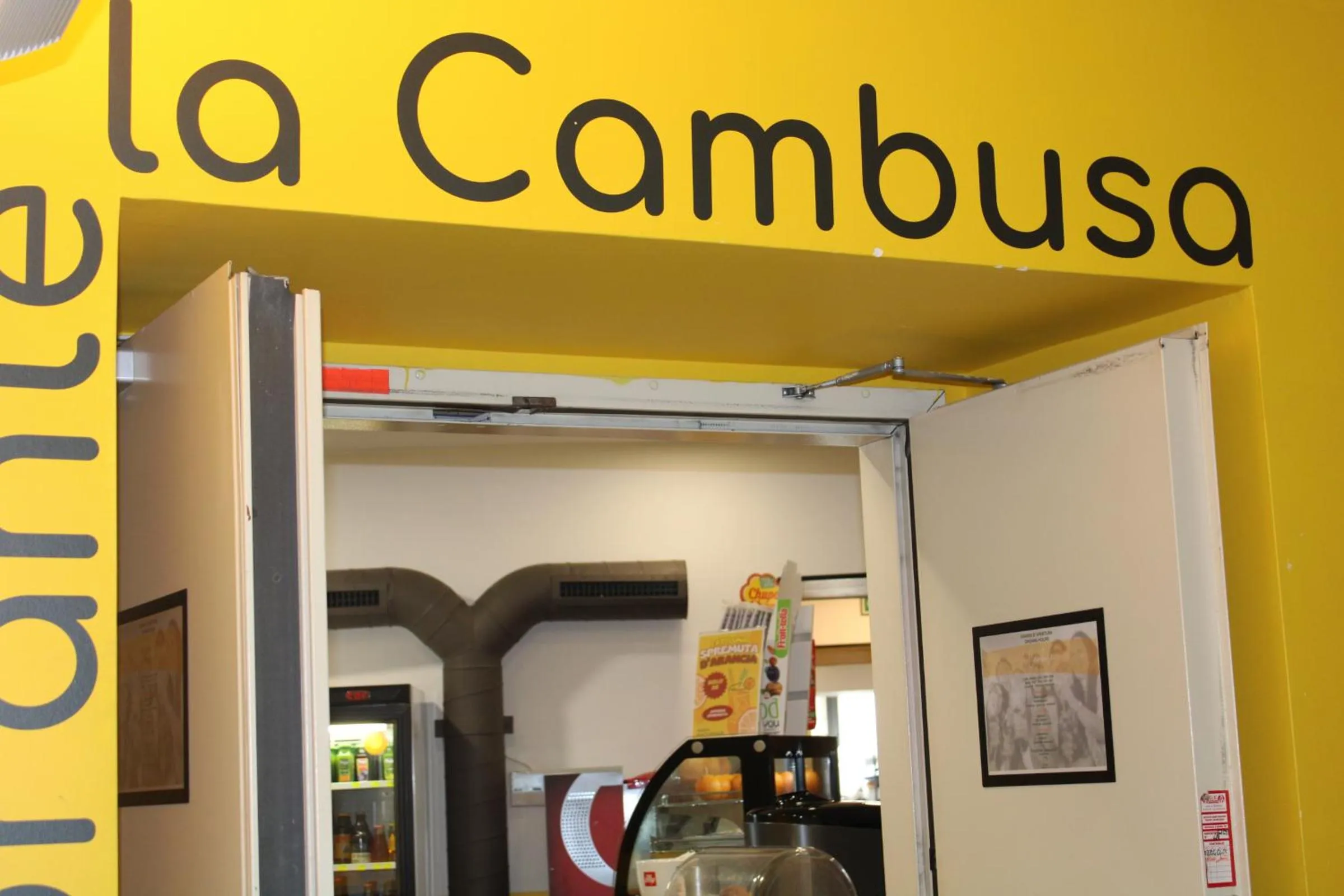 Restaurant/places to eat in Roma Scout Center