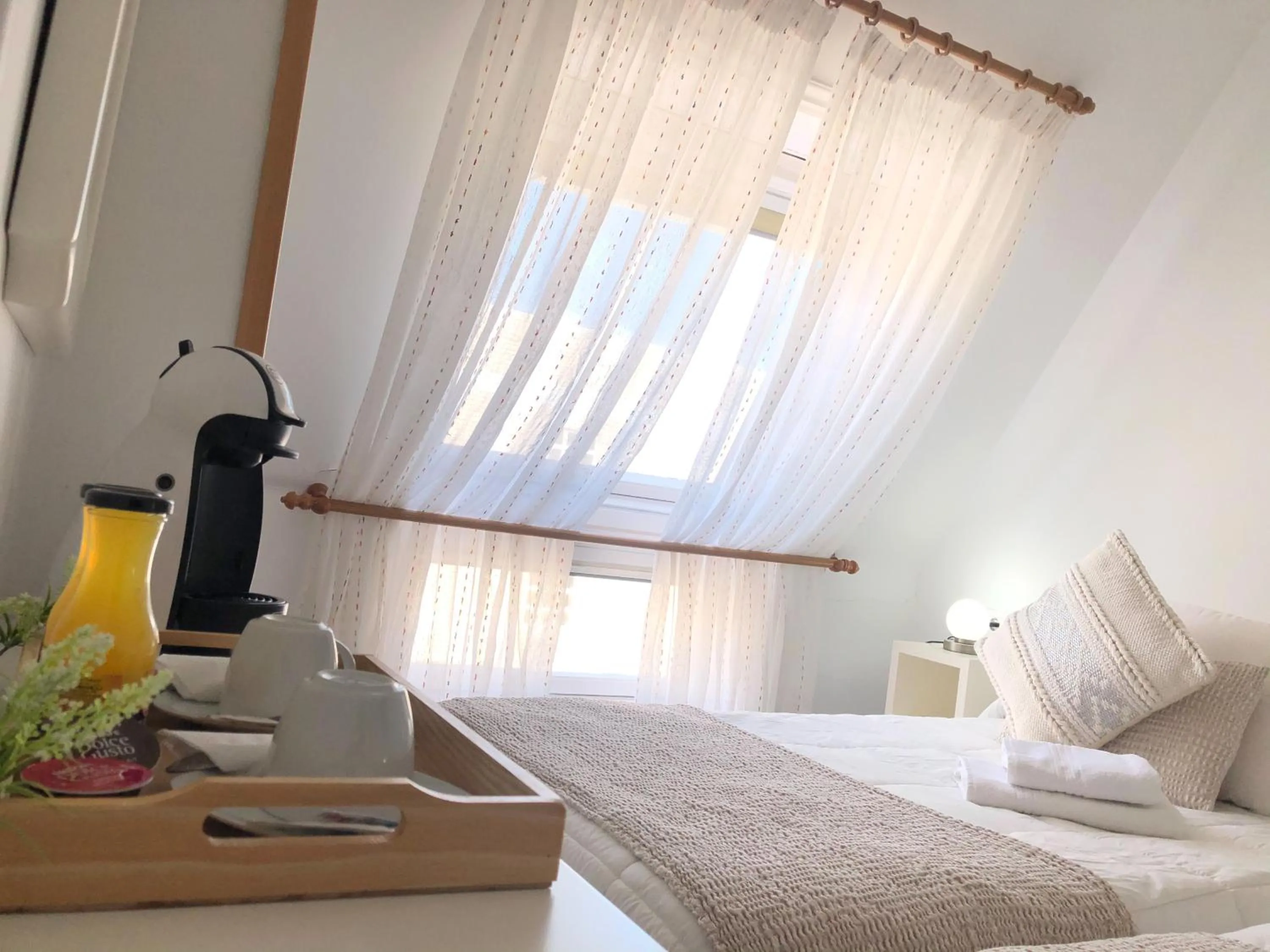 Breakfast, Bed in Pensión As Burgas