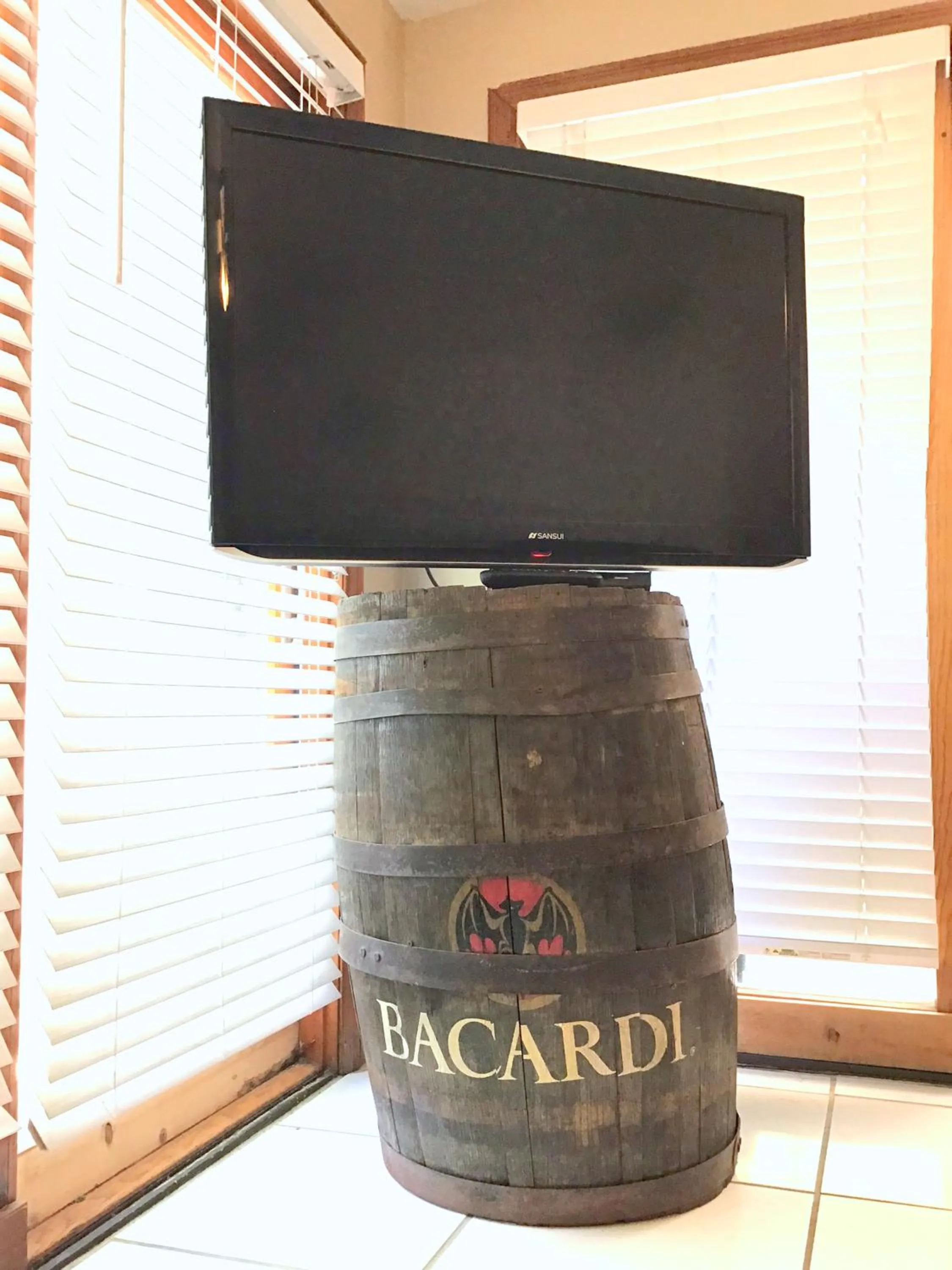 TV and multimedia in Key Largo Cottages