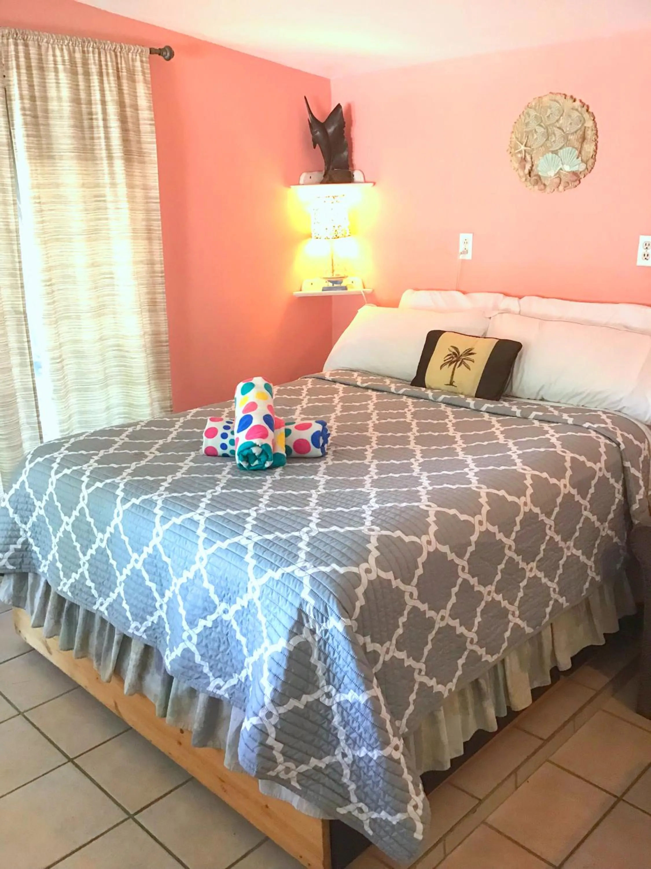 Bed in Key Largo Cottages