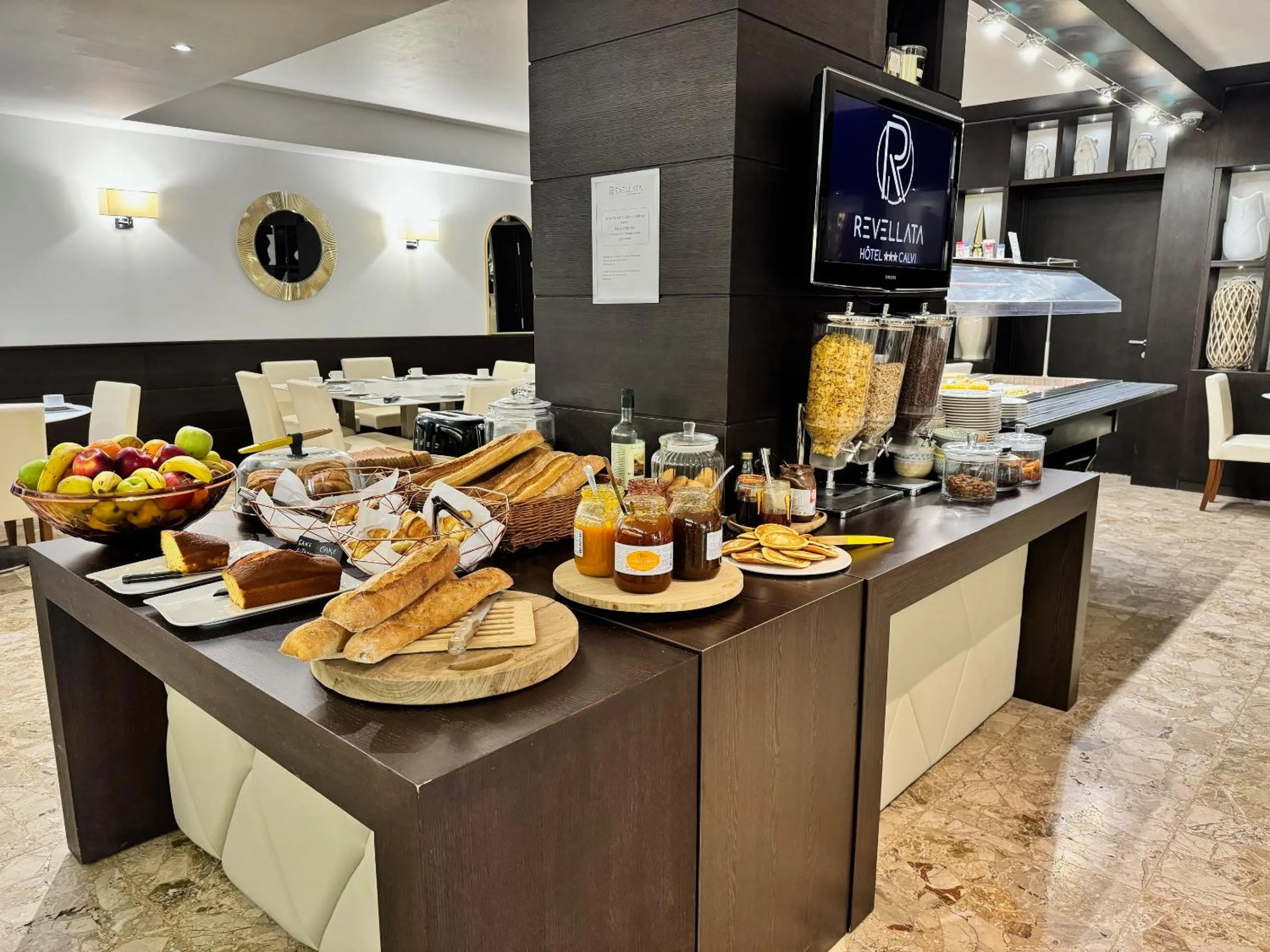 Breakfast in Hotel Revellata & Spa