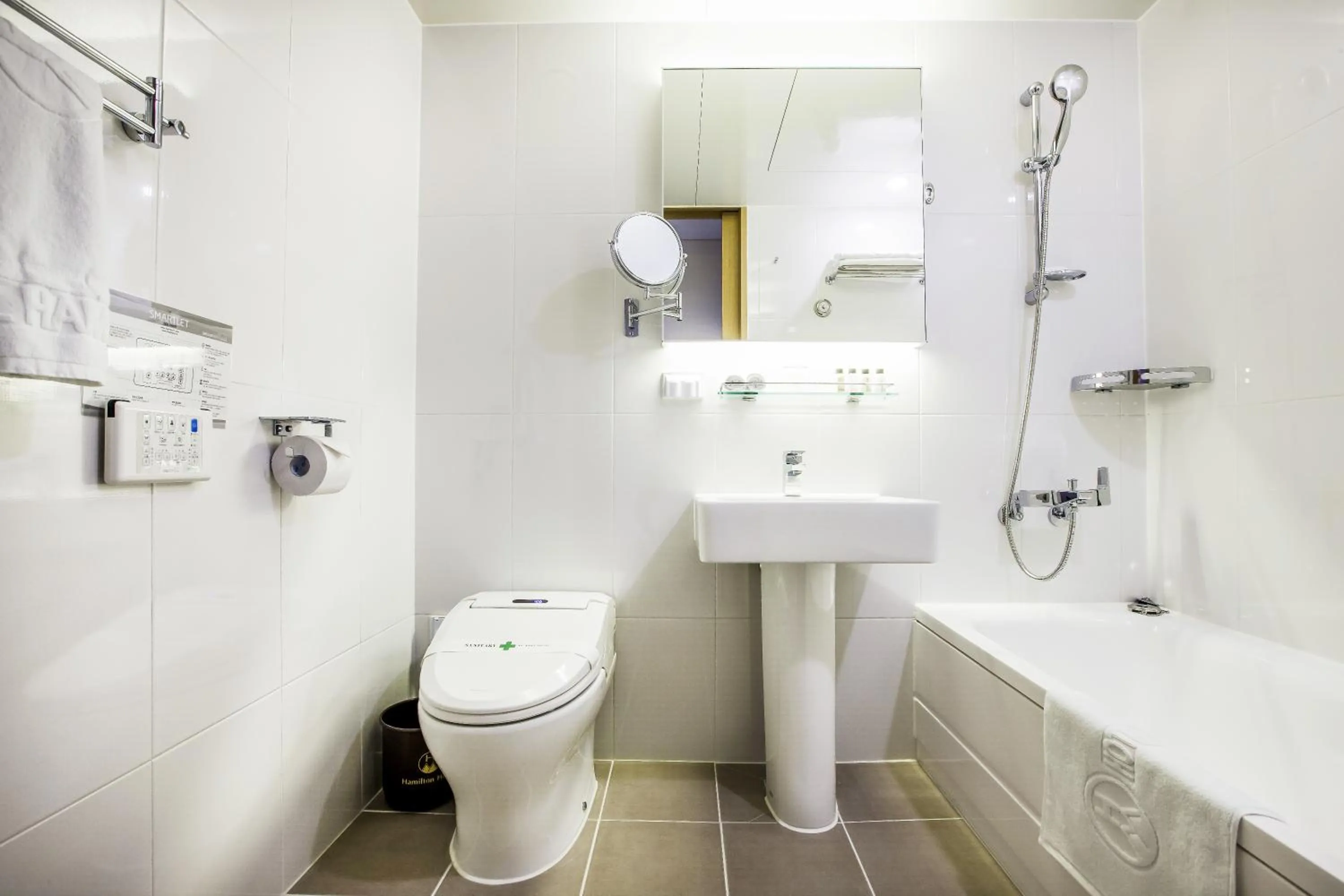 Bathroom in Hamilton Hotel