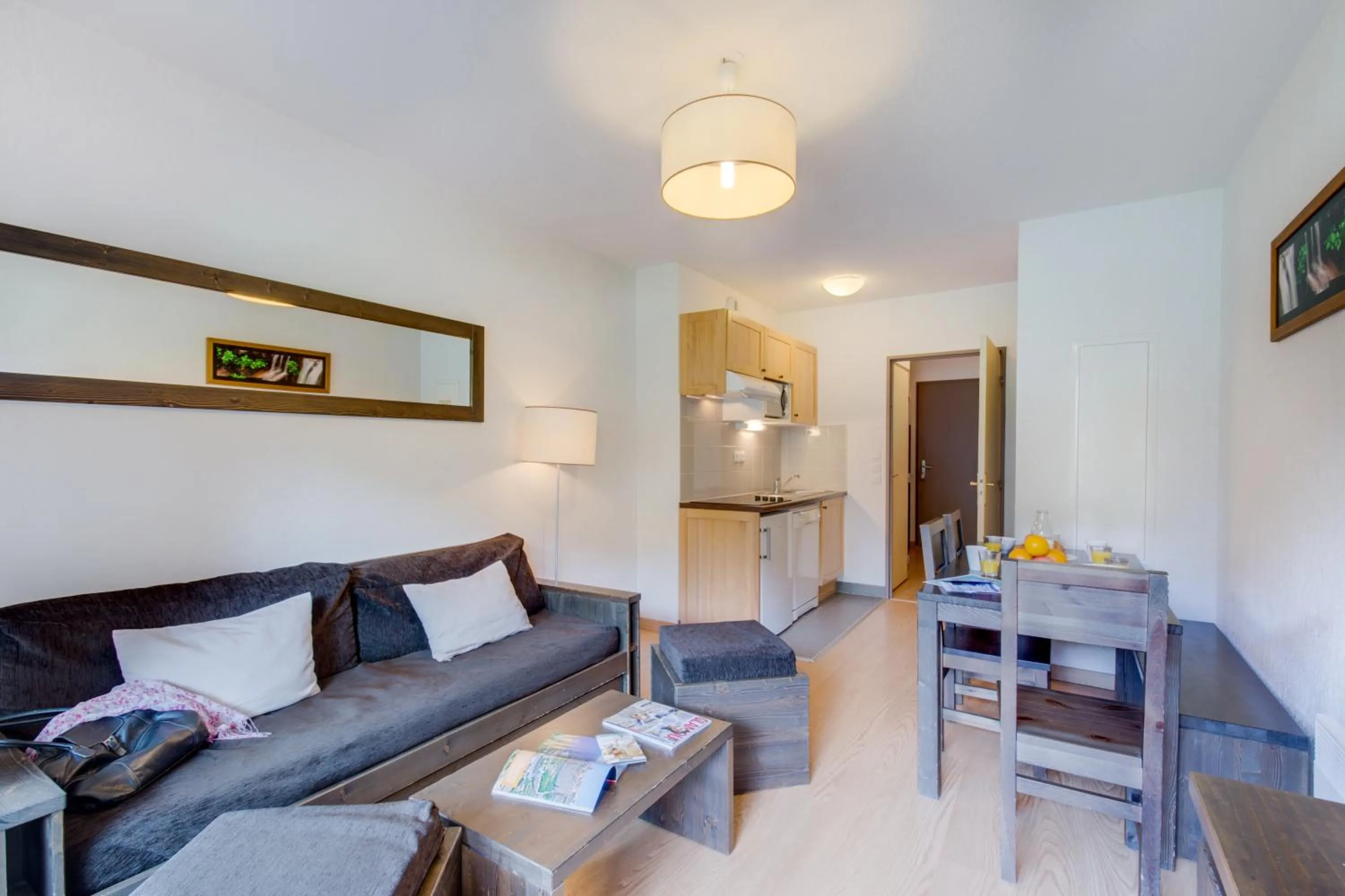 Kitchen or kitchenette in Vacancéole - Les Jardins de Balnéa