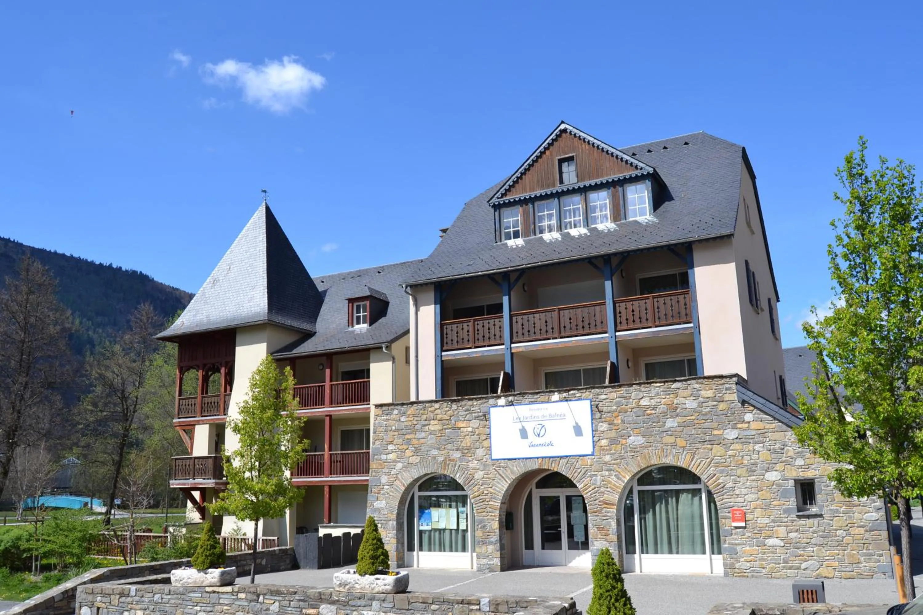 Summer in Vacancéole - Les Jardins de Balnéa