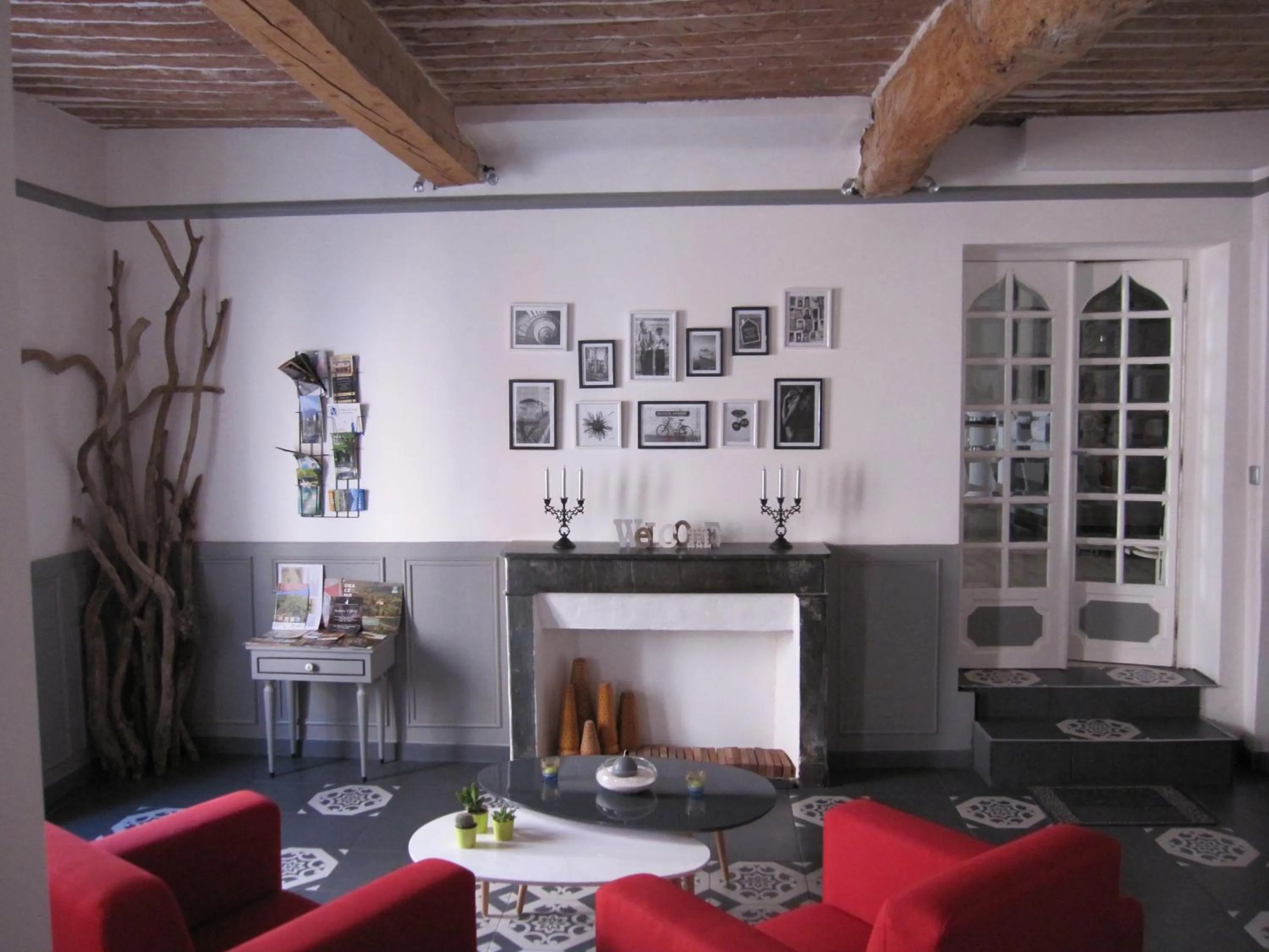 Facade/entrance in La Terracotta