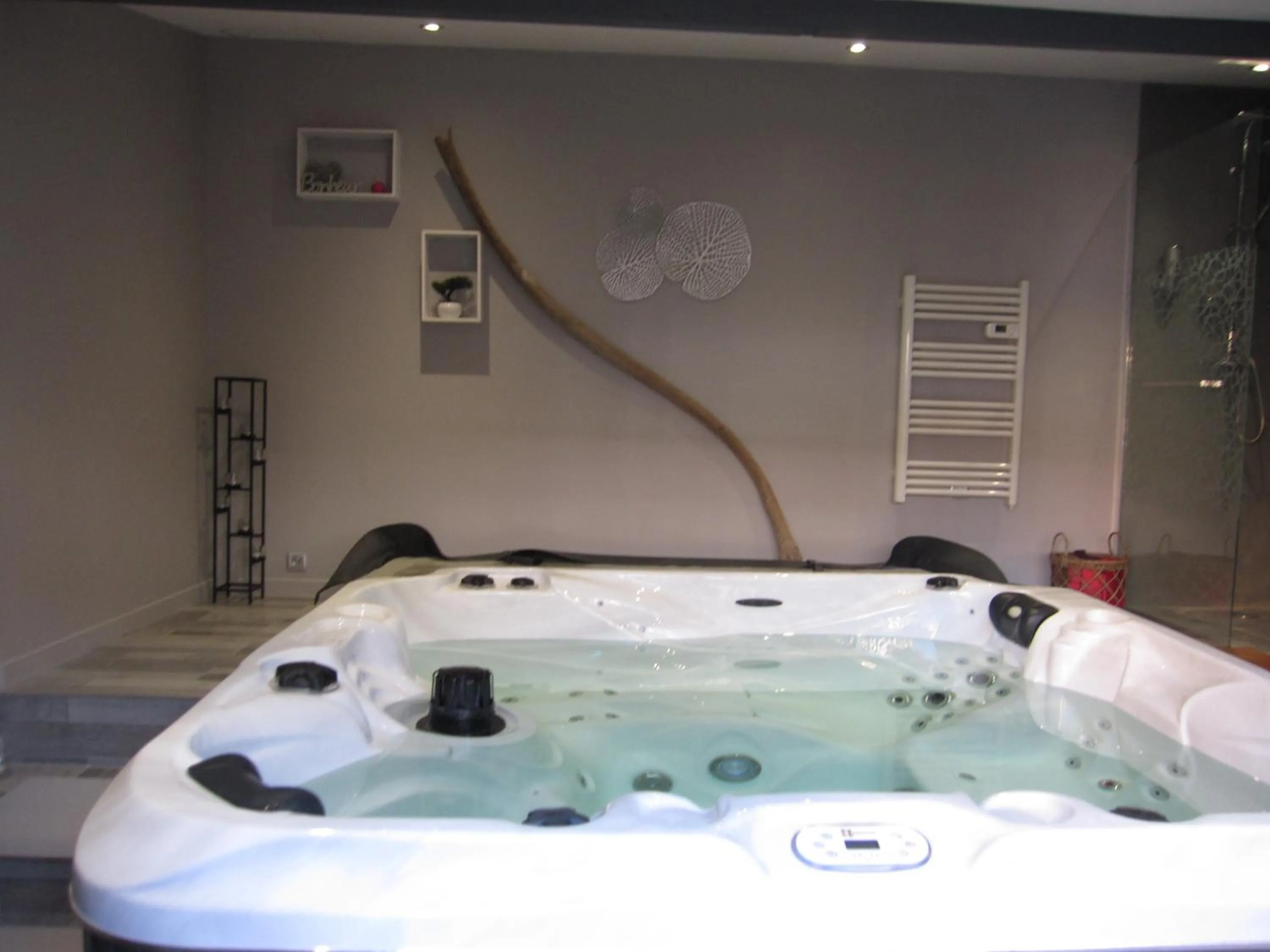 Hot Tub in La Terracotta