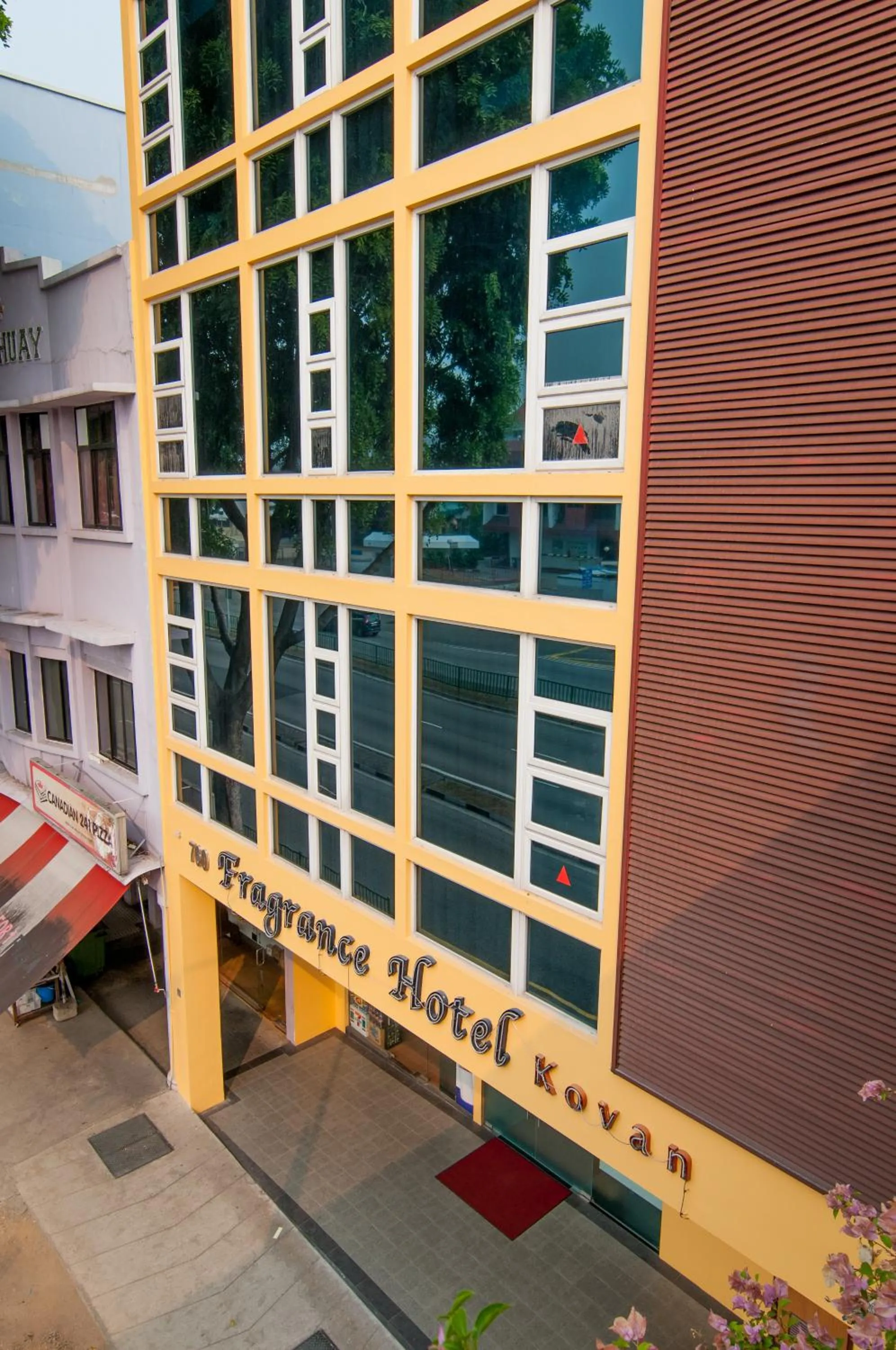 Facade/entrance in Fragrance Hotel - Kovan
