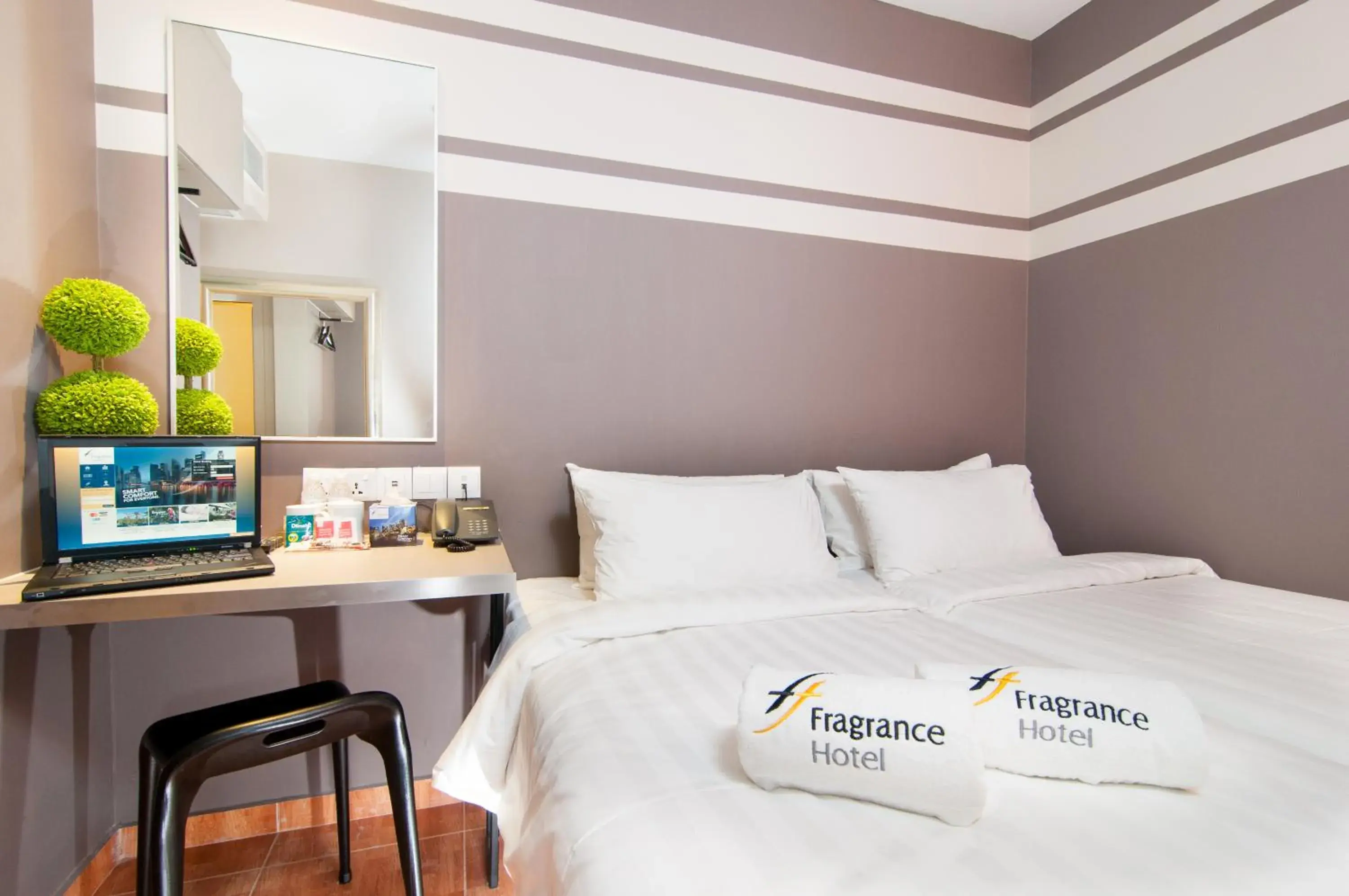 Superior Plus Double Room in Fragrance Hotel - Kovan Superior Plus Double Room in Fragrance Hotel - Kovan