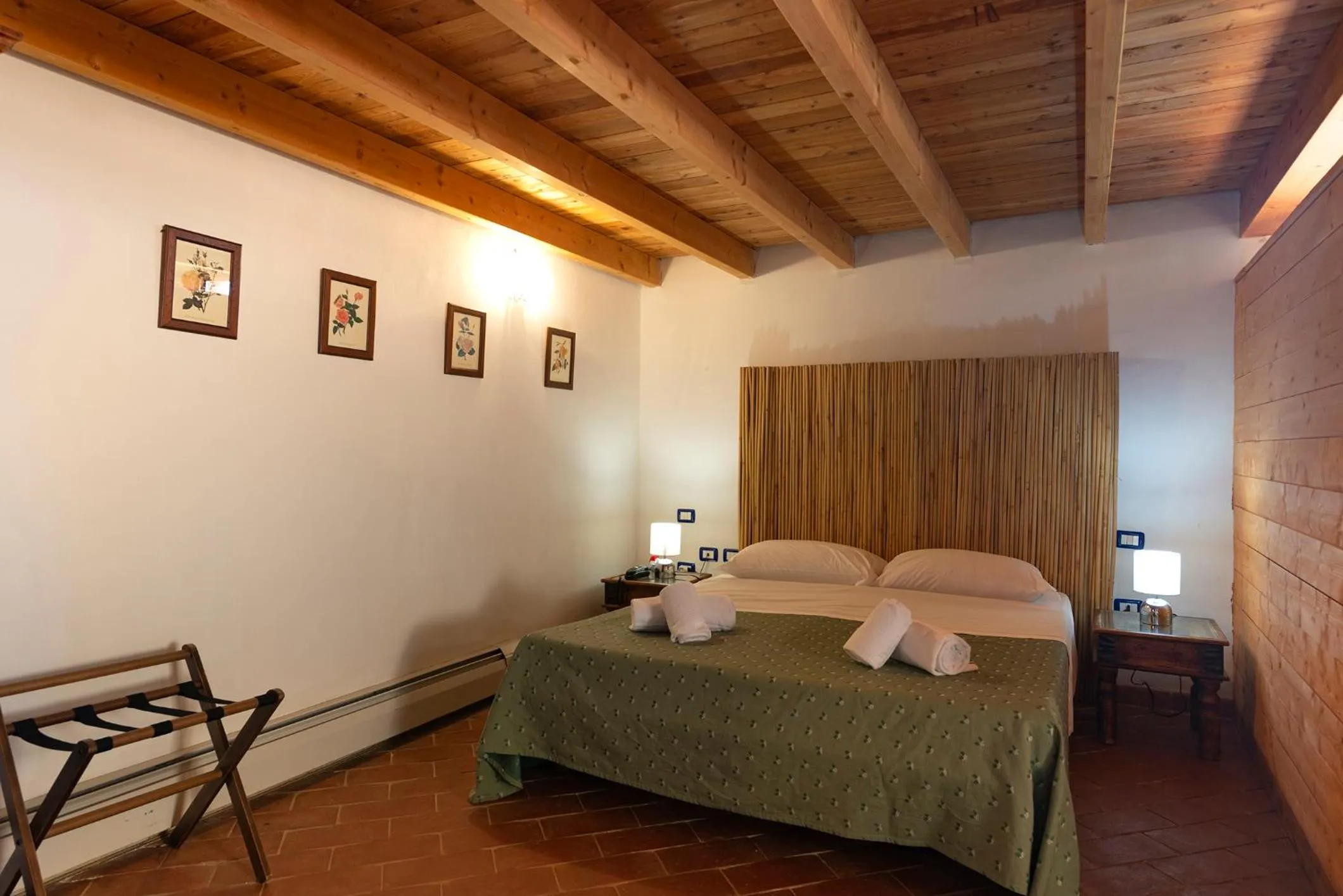 Bed in Locanda Vesuna Hotel Countryhouse