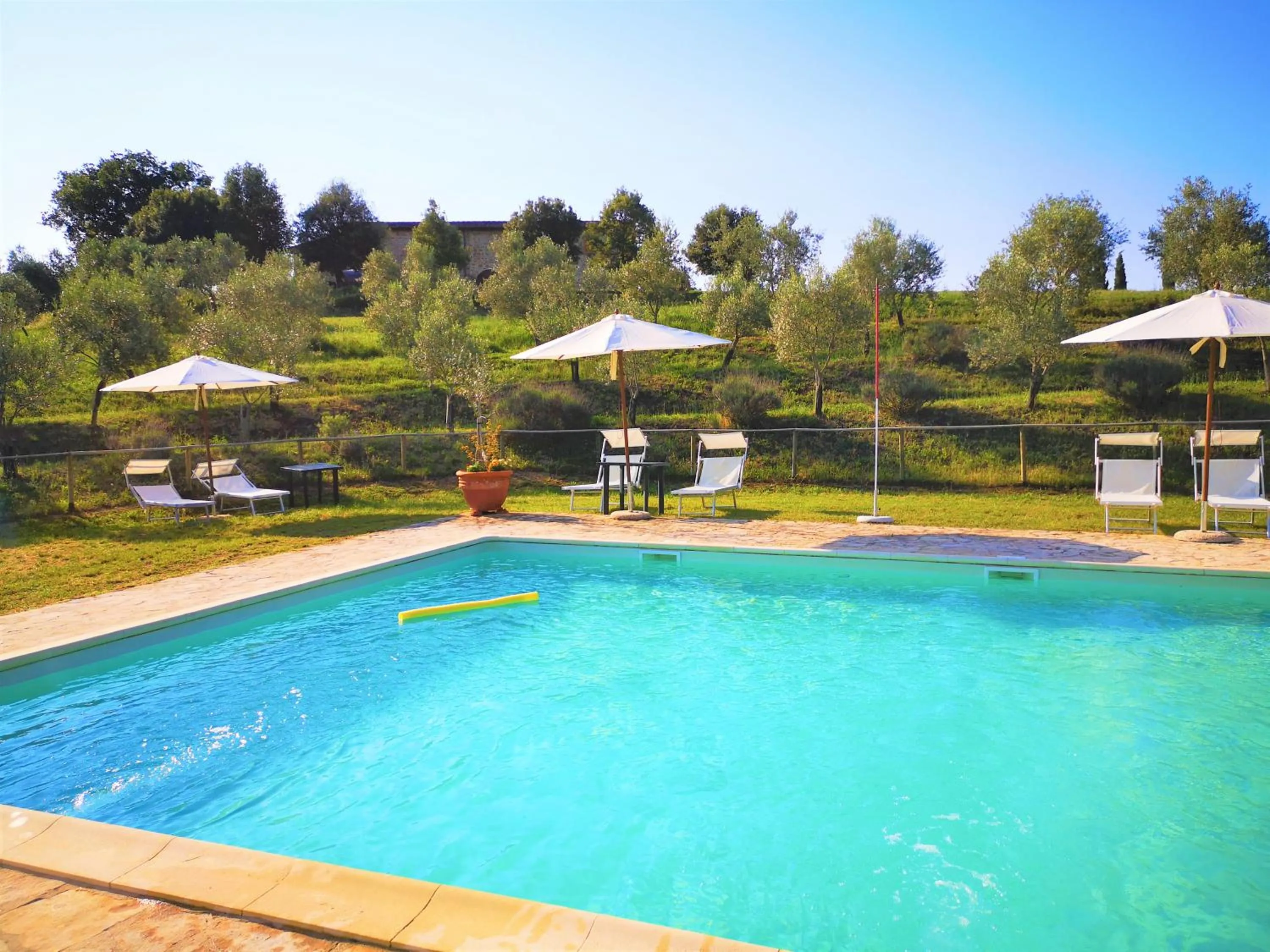 Swimming pool in Locanda Vesuna Hotel Countryhouse
