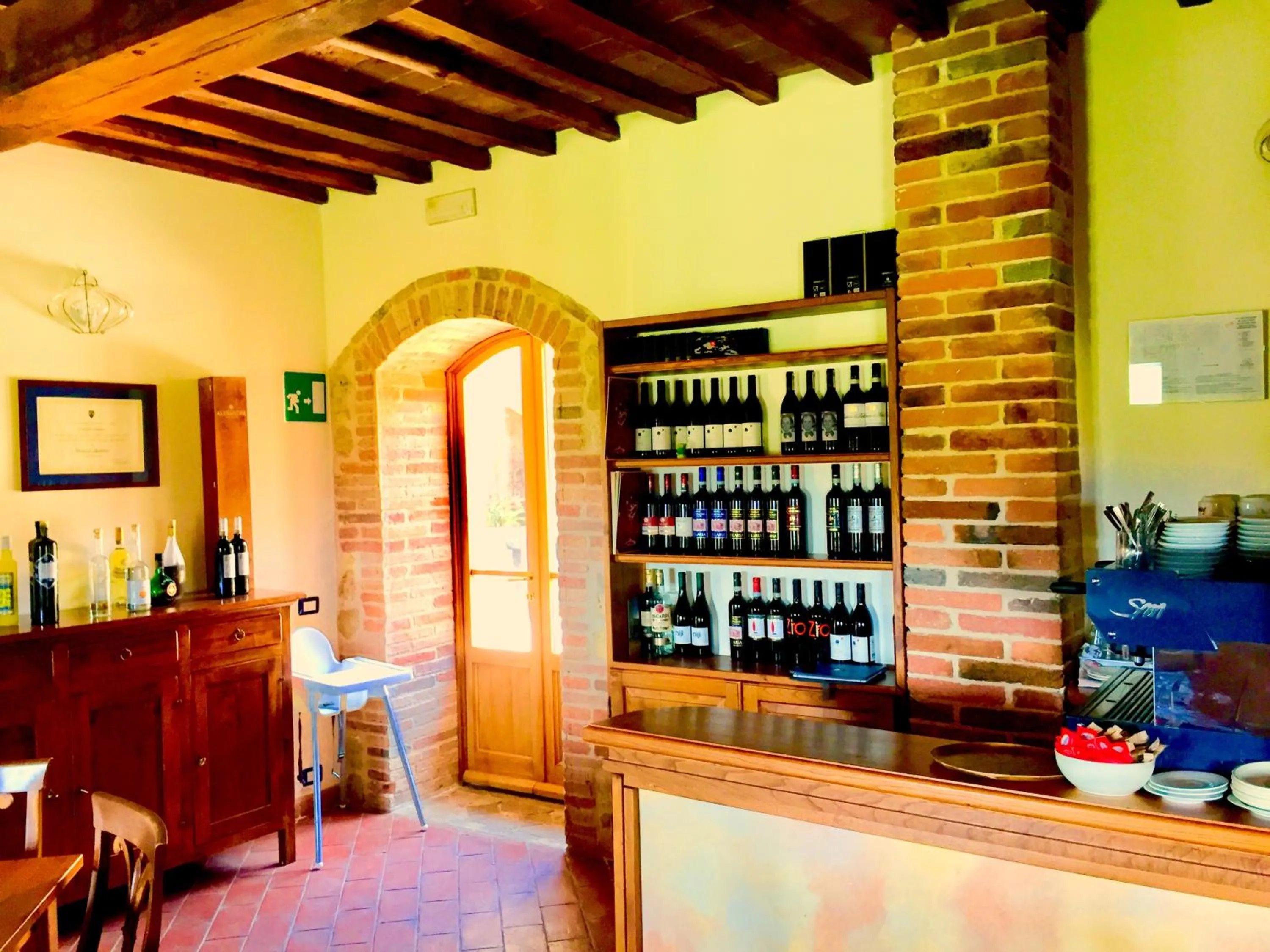 Restaurant/places to eat in Locanda Vesuna Hotel Countryhouse