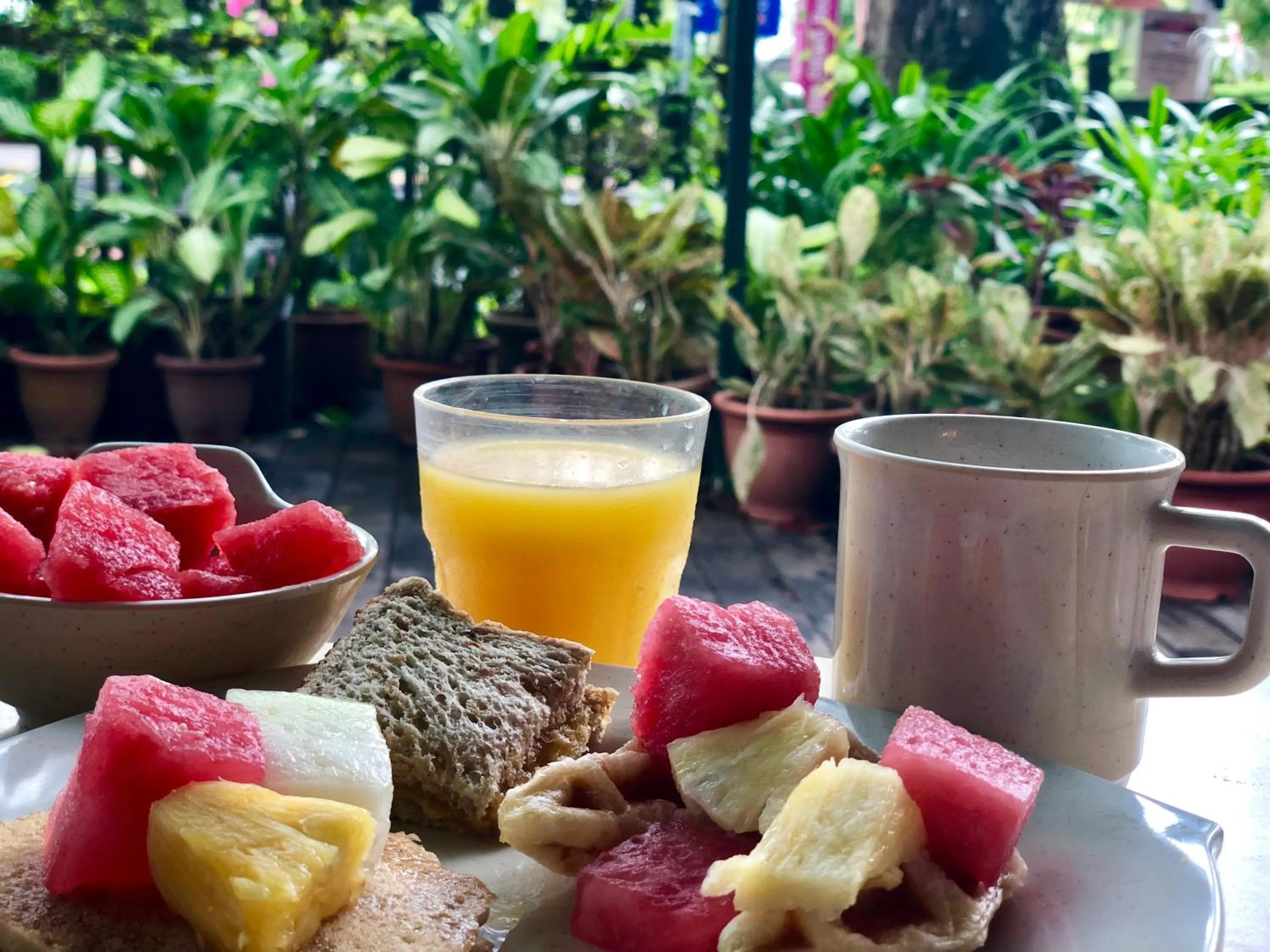 Breakfast in Siloso Beach Resort - Sentosa