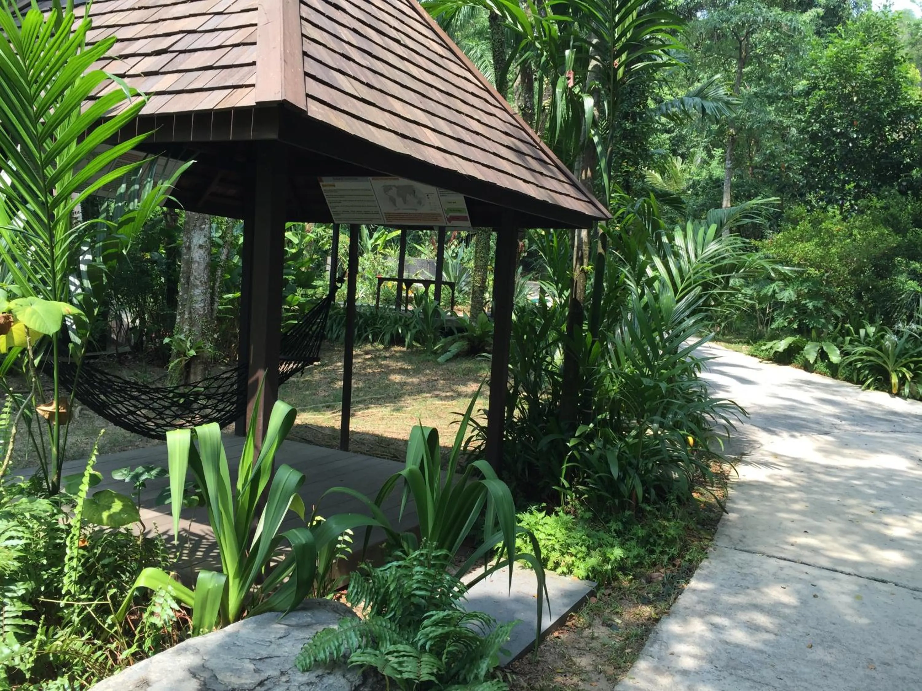 Garden in Siloso Beach Resort - Sentosa