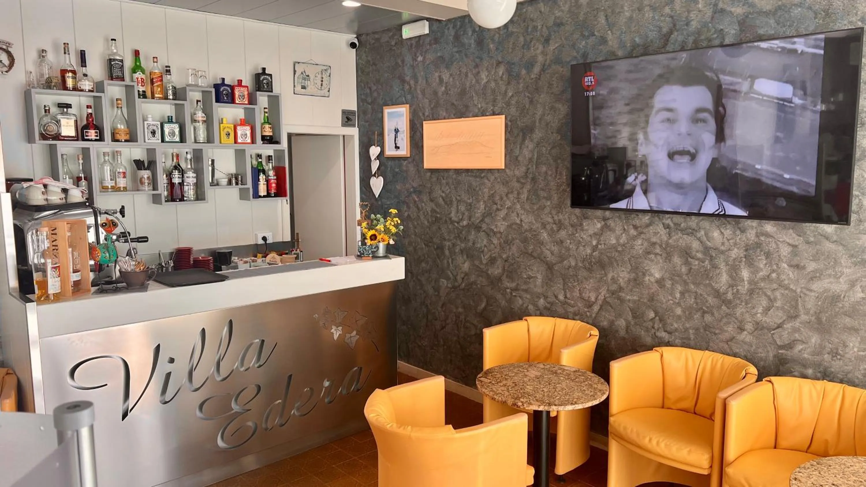 Lounge or bar in Albergo Villa Edera