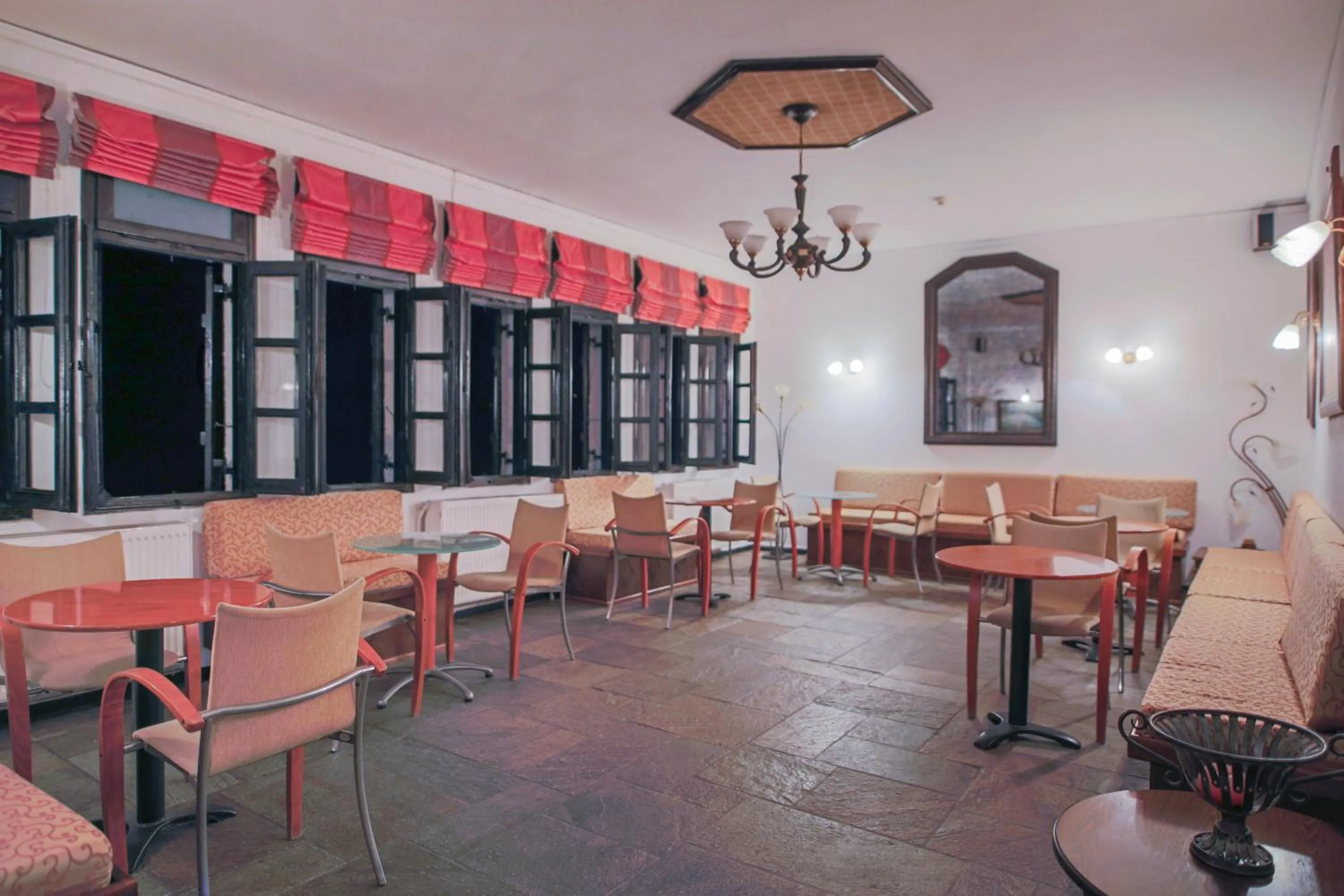 Lounge or bar in Pilio Sea Horizon Hotel