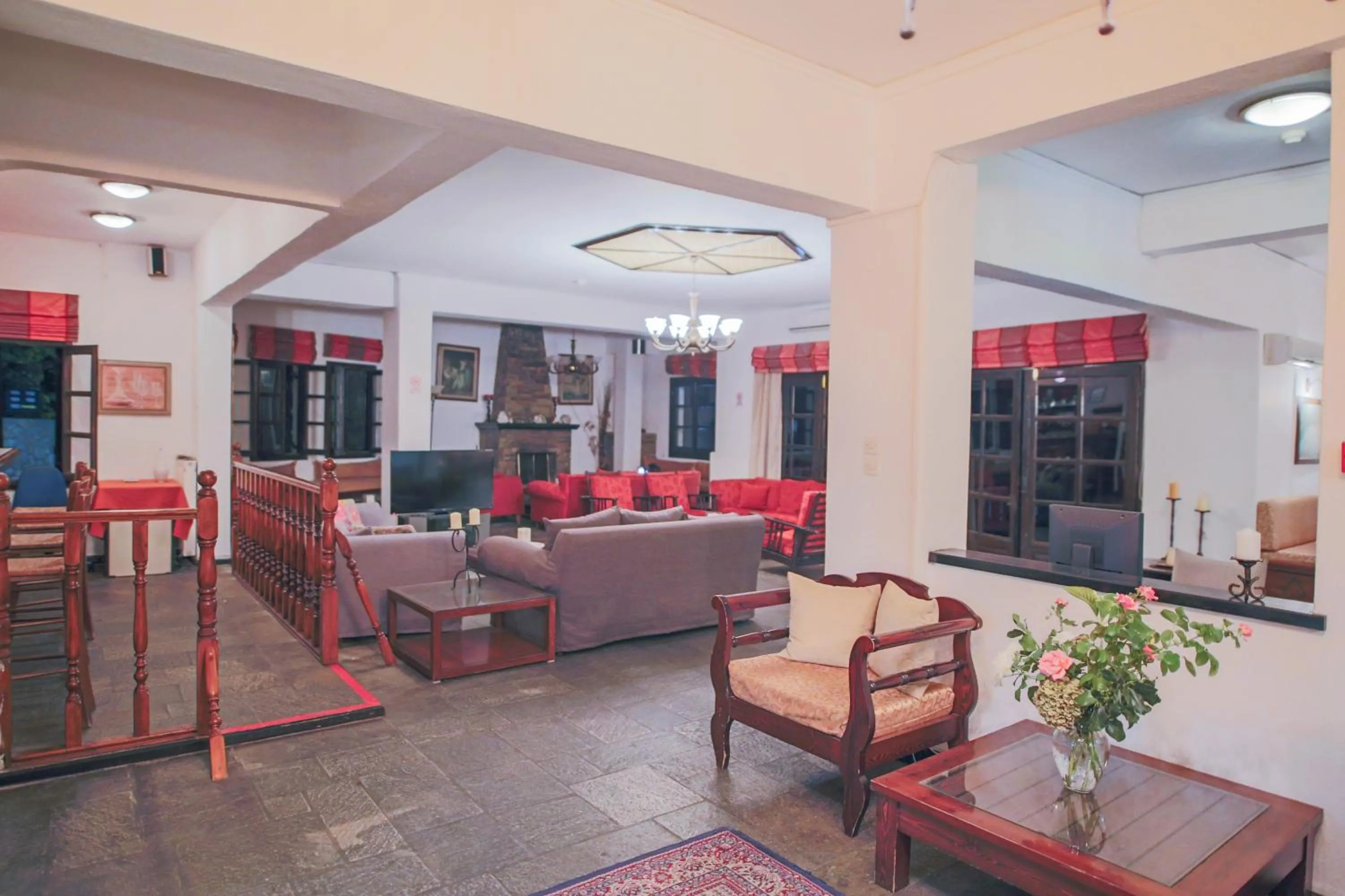 Communal lounge/ TV room in Pilio Sea Horizon Hotel