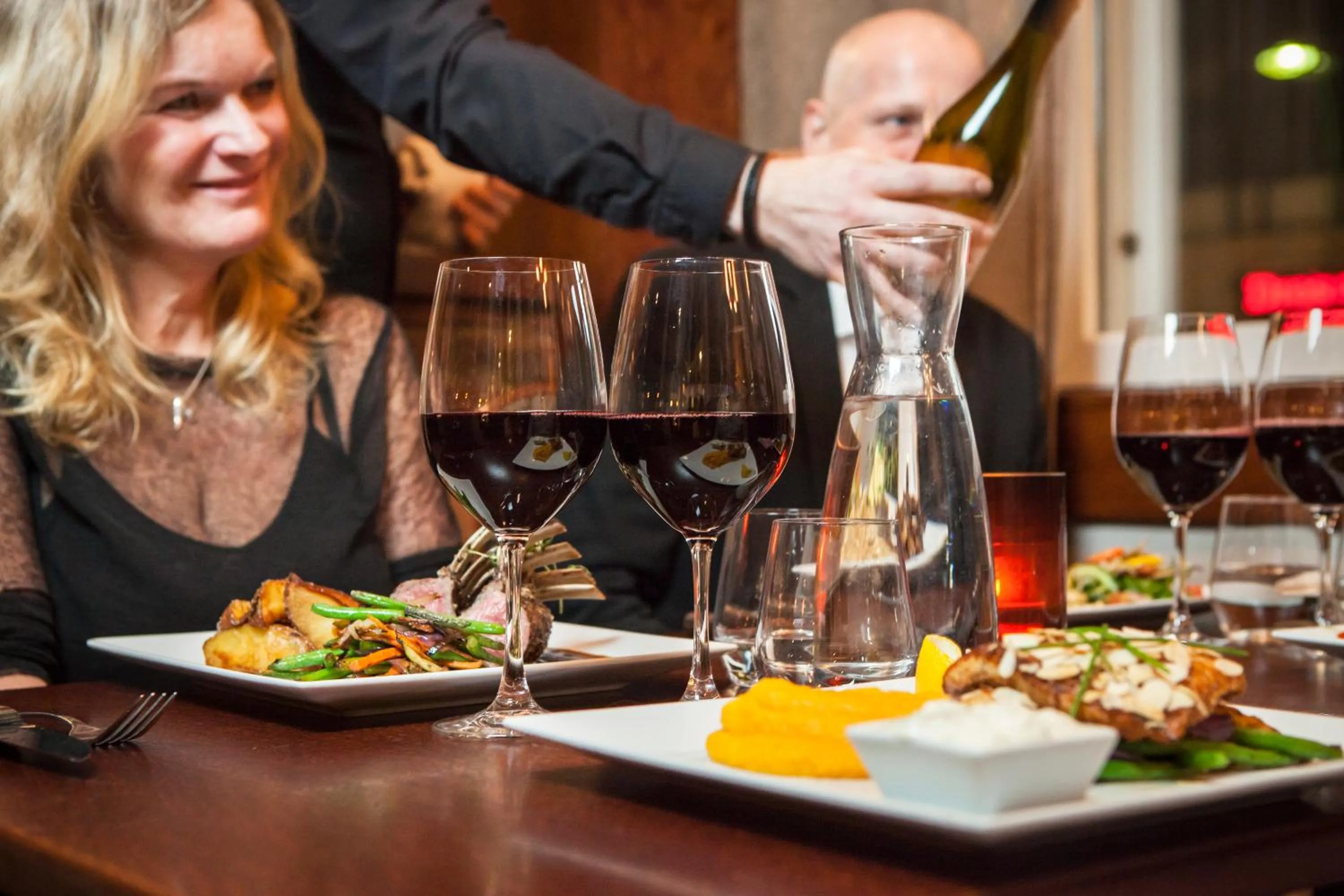 Restaurant/places to eat in Pietarsaaren Kaupunginhotelli