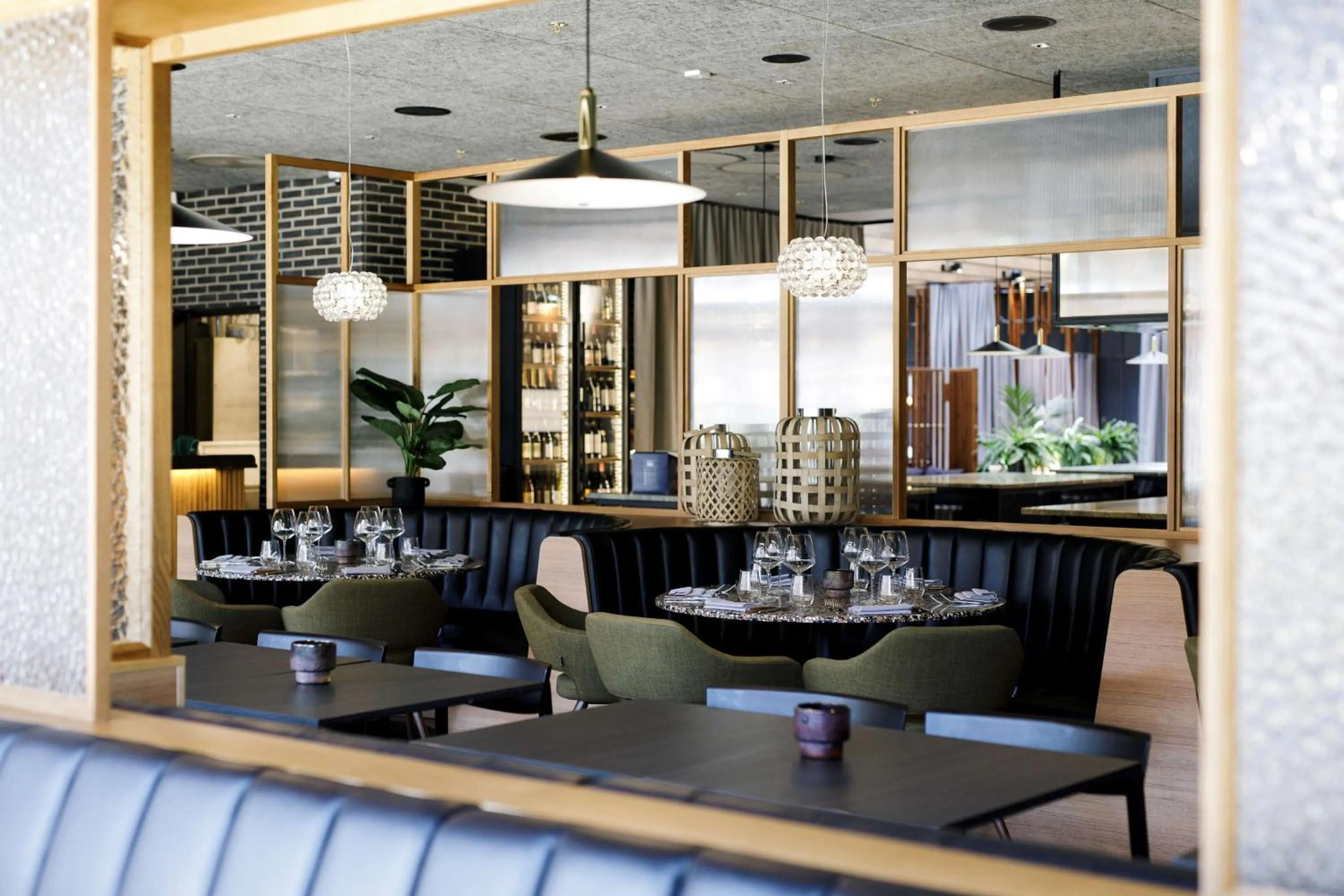 Restaurant/places to eat in Scandic Strömmen