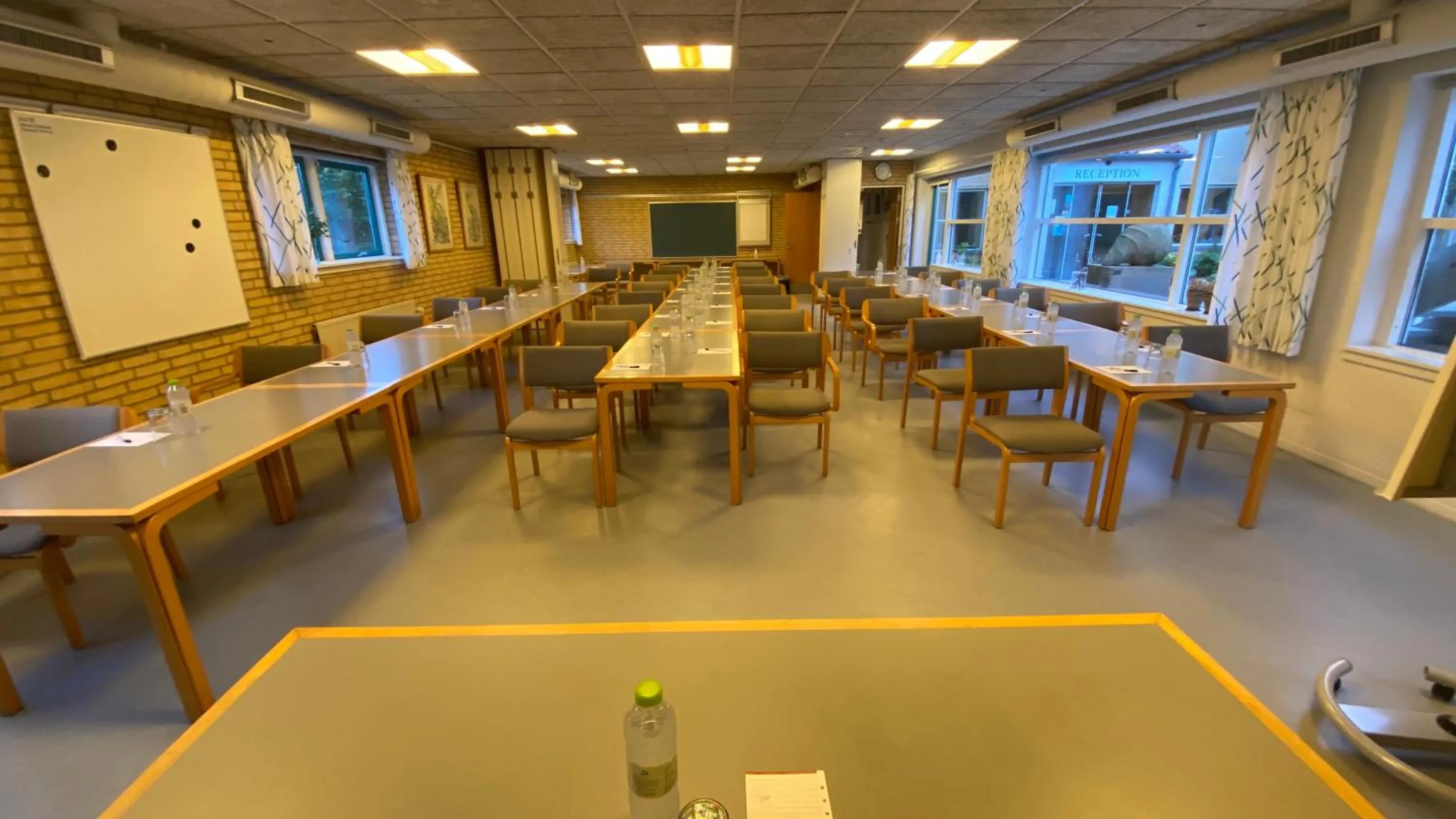 Meeting/conference room in MOVE Eco Health Hotel