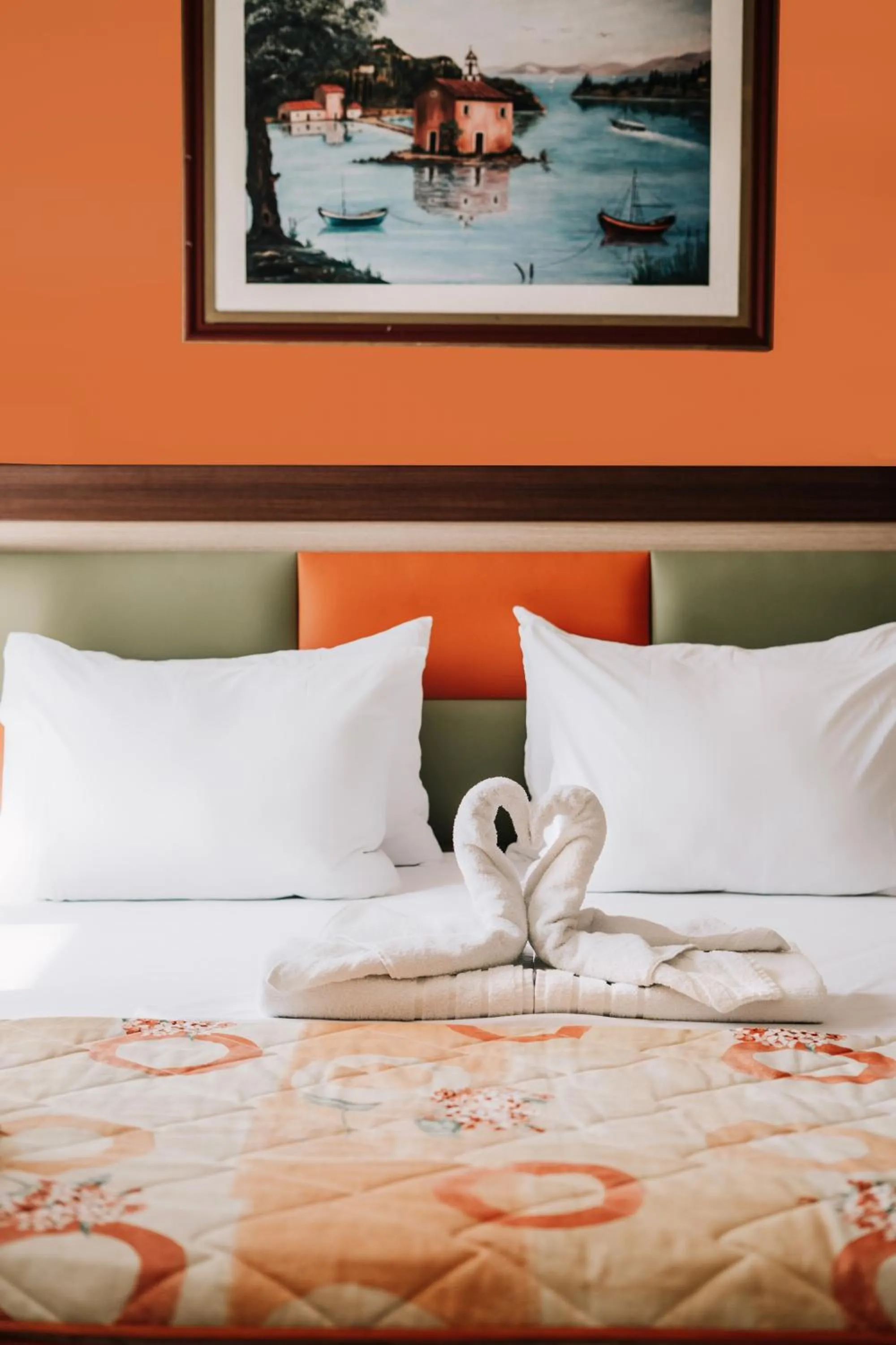 Bed in Maltezos Hotel