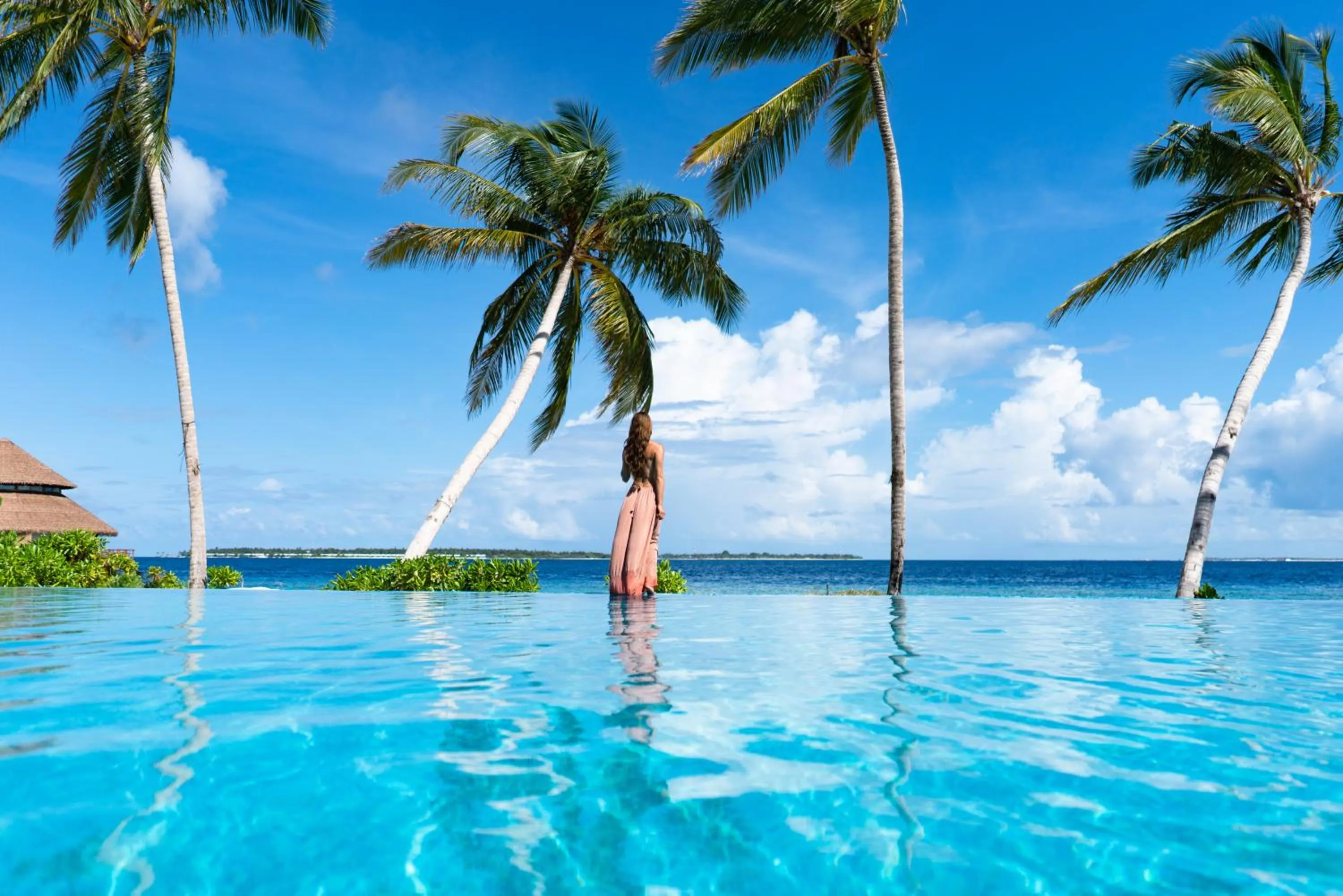 Swimming pool in Reethi Faru Resort