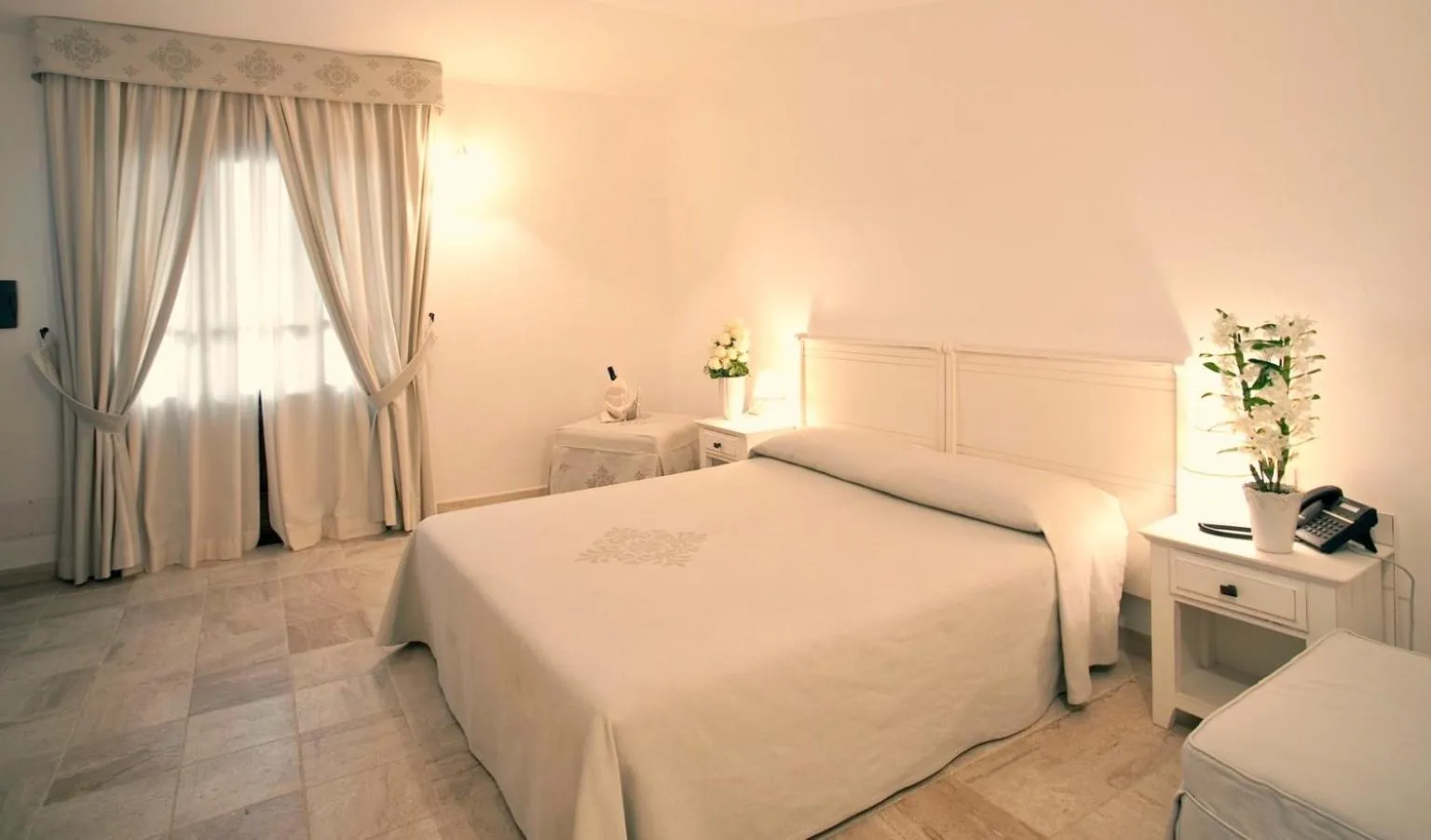 Bed in Albergo Diffuso Mannois