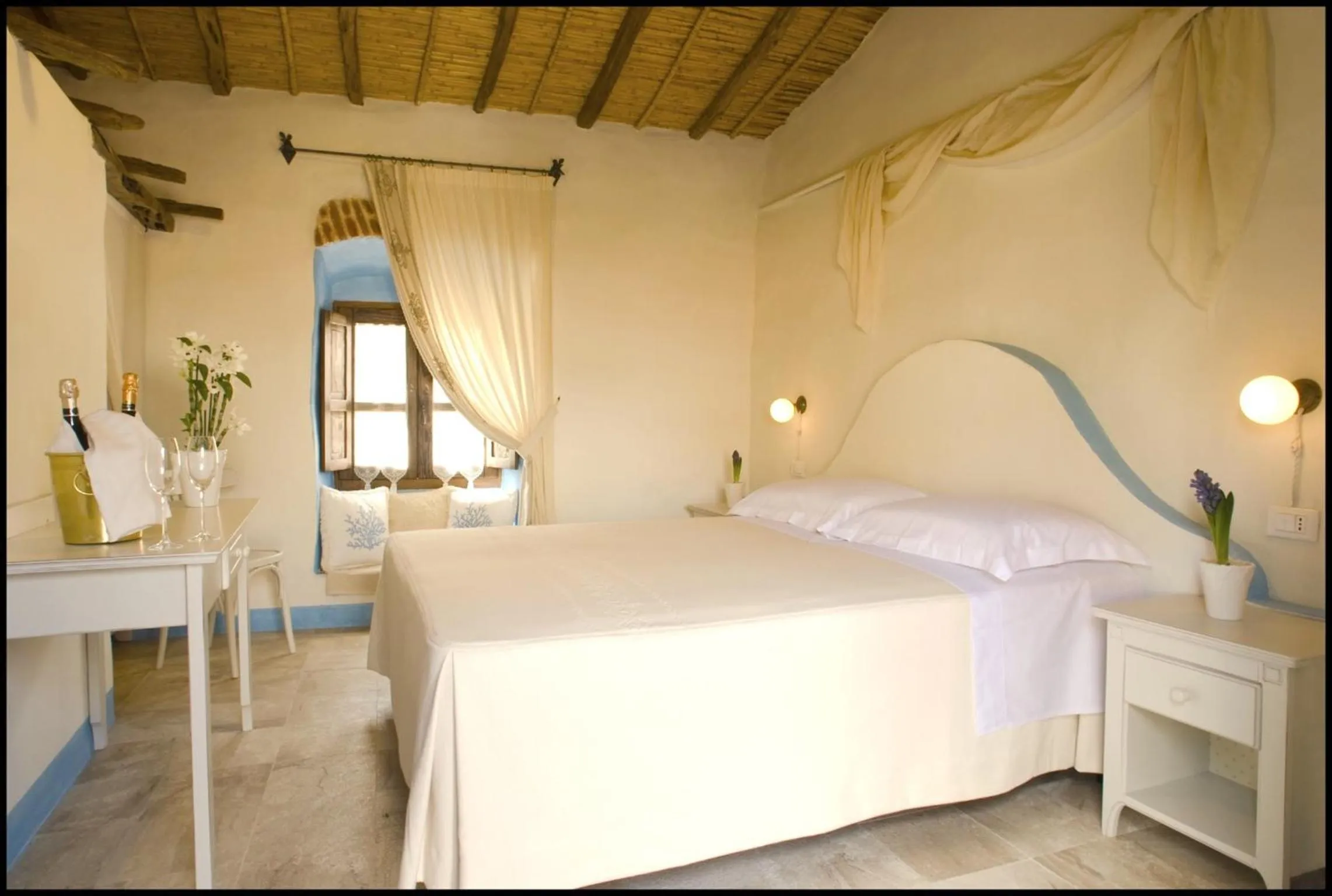 Bedroom, Bed in Albergo Diffuso Mannois