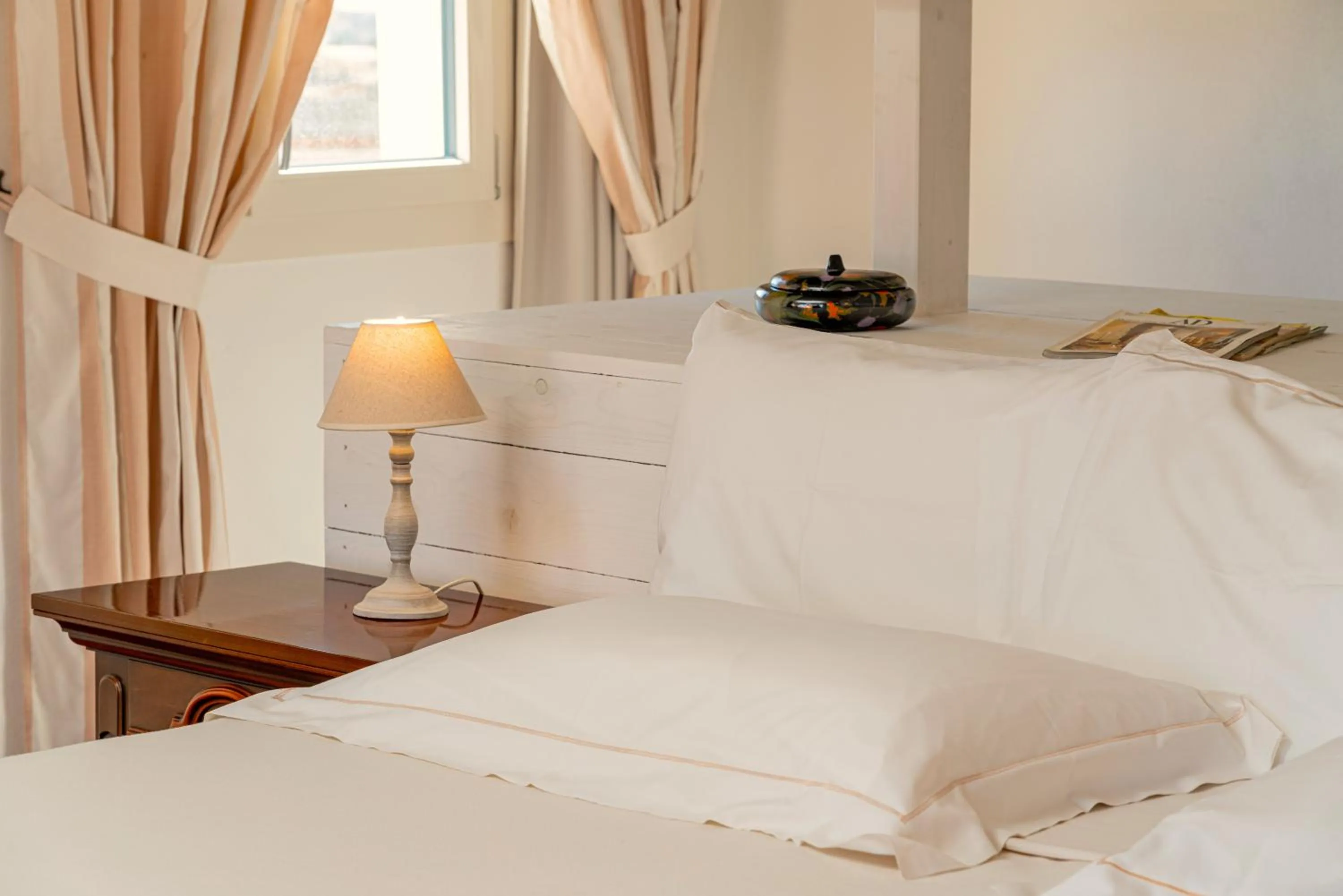 Bed in Albergo Diffuso Mannois