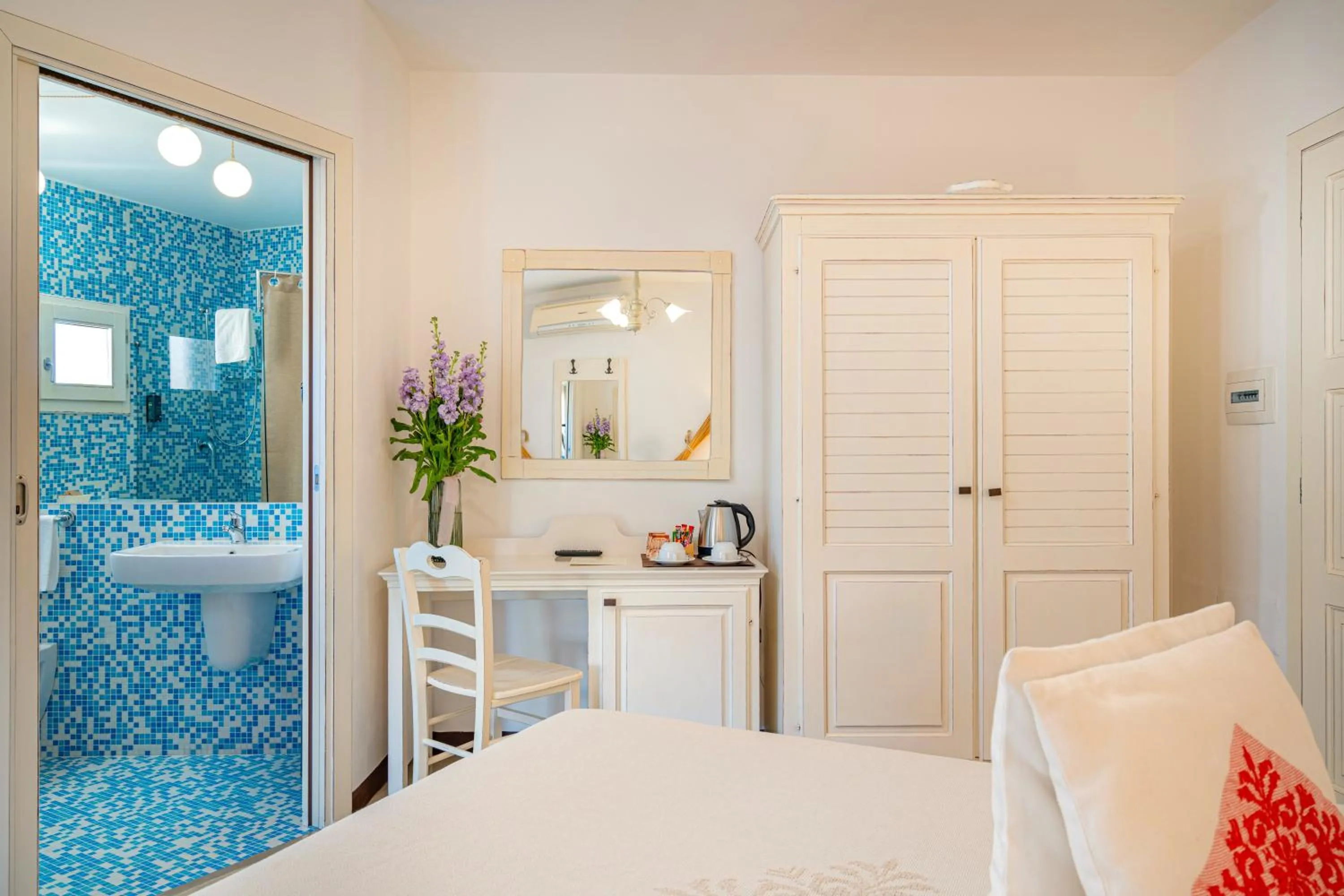 Bed in Albergo Diffuso Mannois