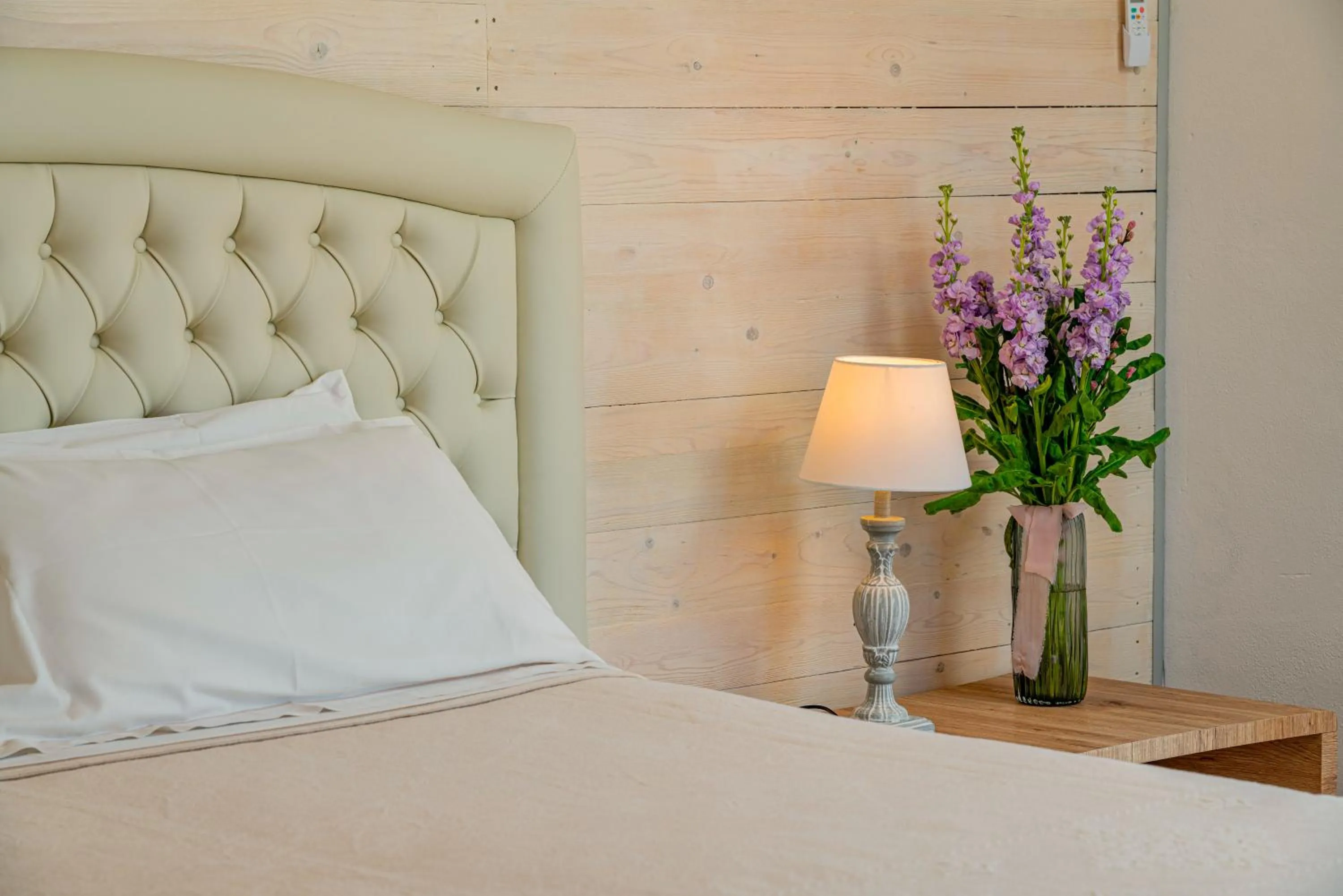 Bed in Albergo Diffuso Mannois